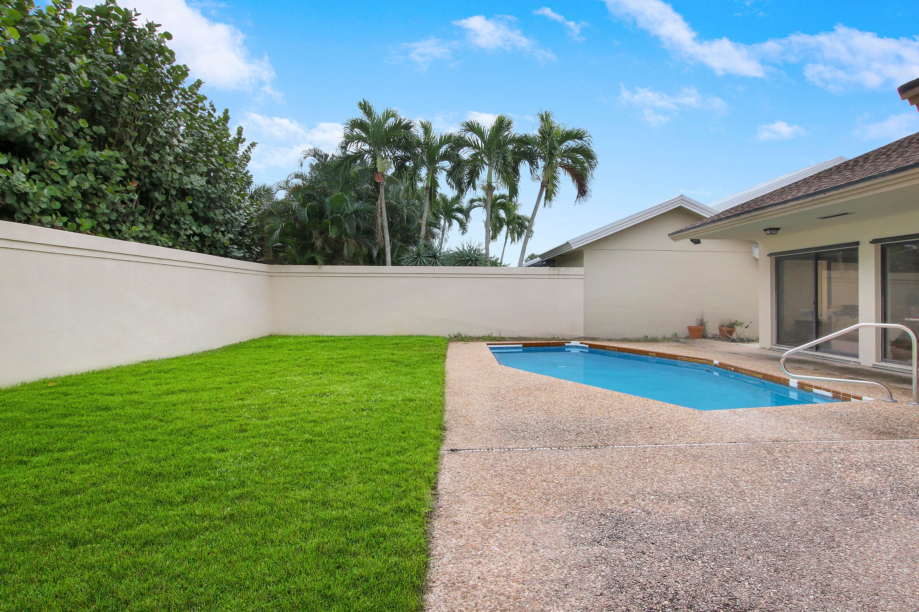 111 Seashore Drive, Jupiter, FL 33477 — photo 19 of 52