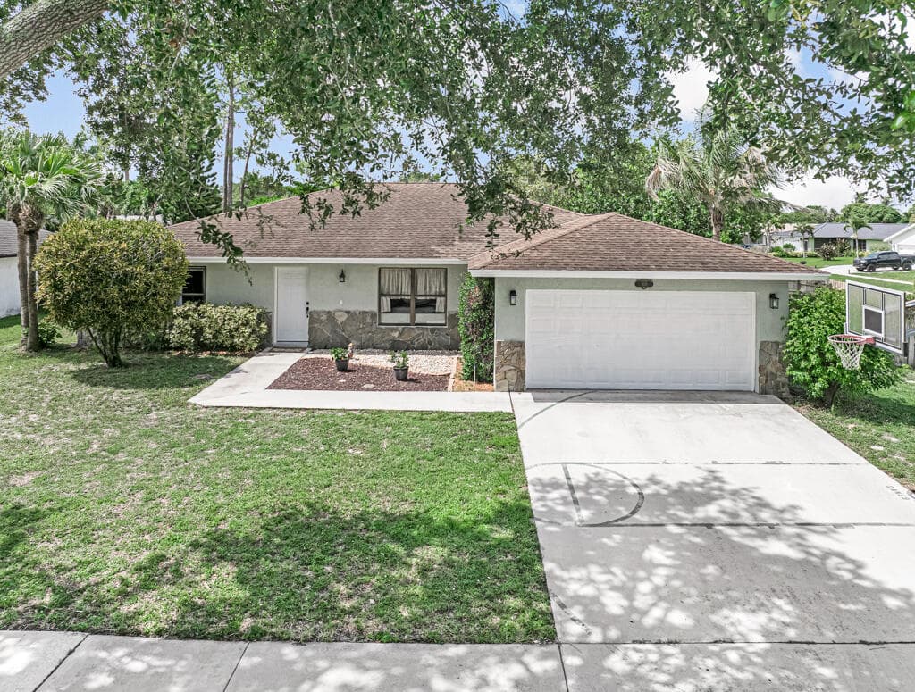 100 Greenwood Court, Royal Palm Beach, FL 33411 — photo 2 of 55