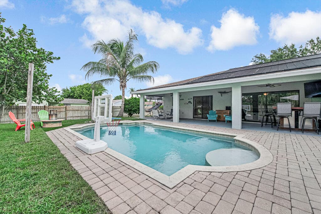 100 Greenwood Court, Royal Palm Beach, FL 33411 — photo 5 of 55