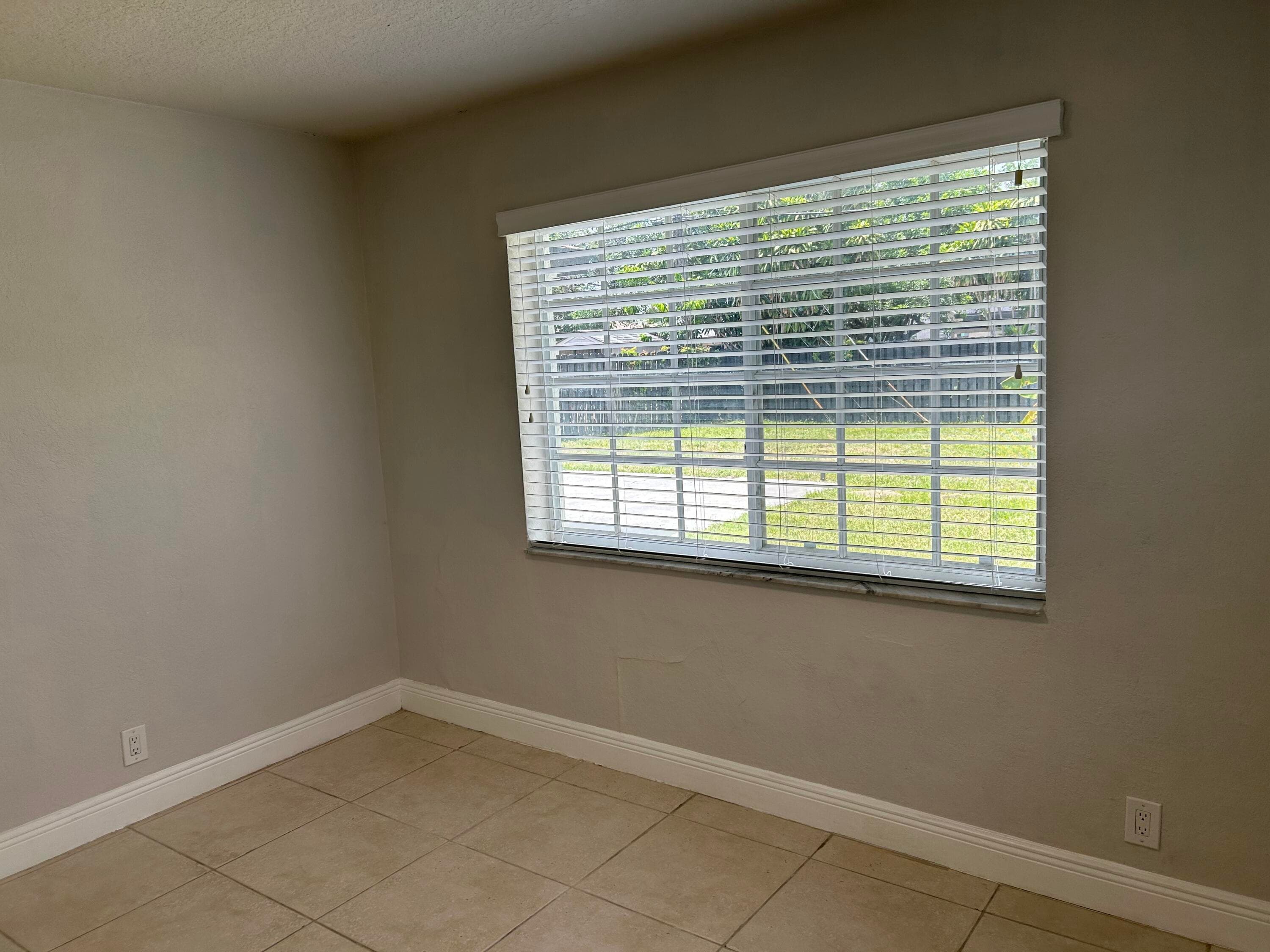 61 NW 47th Street, Oakland Park, FL 33309 — photo 13 of 16
