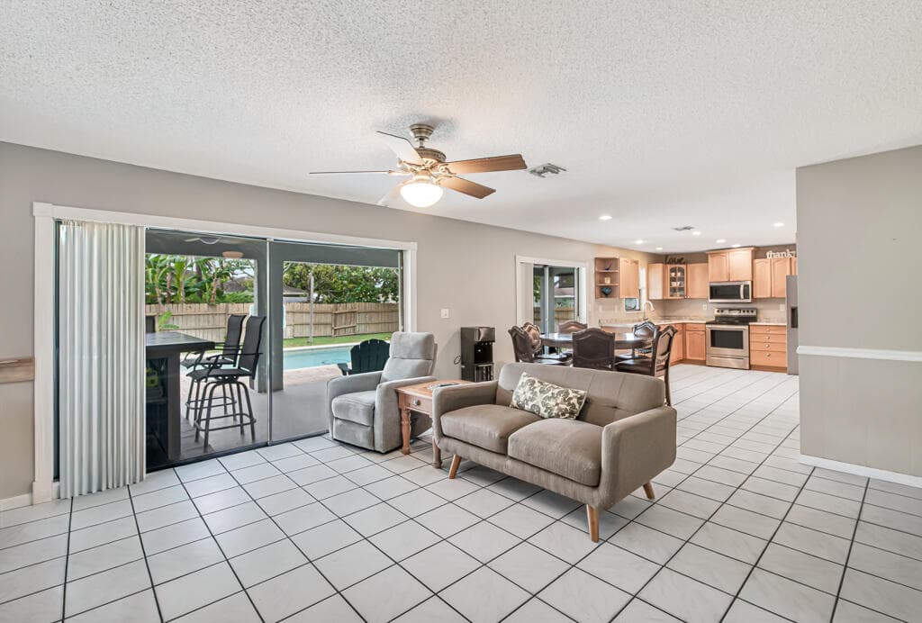 100 Greenwood Court, Royal Palm Beach, FL 33411 — photo 24 of 55
