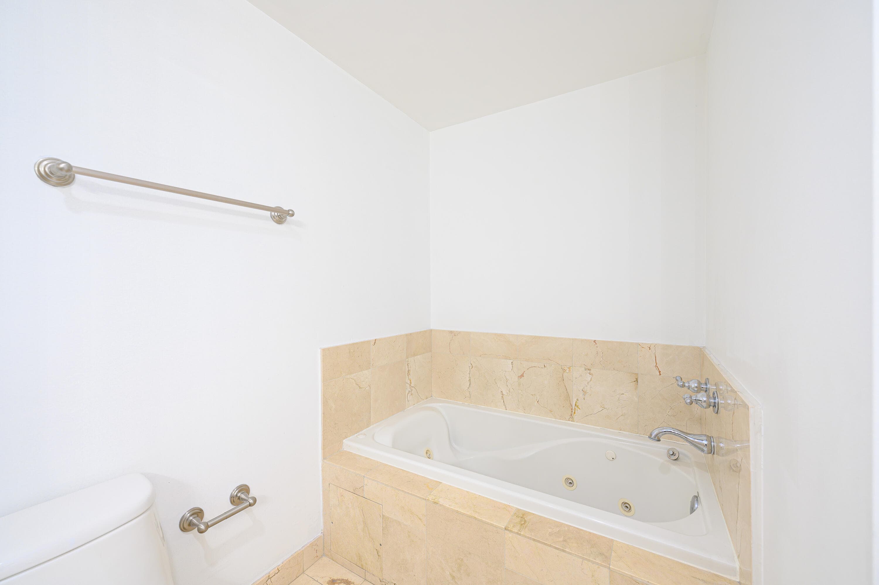 2030 S Douglas Road 807, Coral Gables, FL 33134 — photo 8 of 12