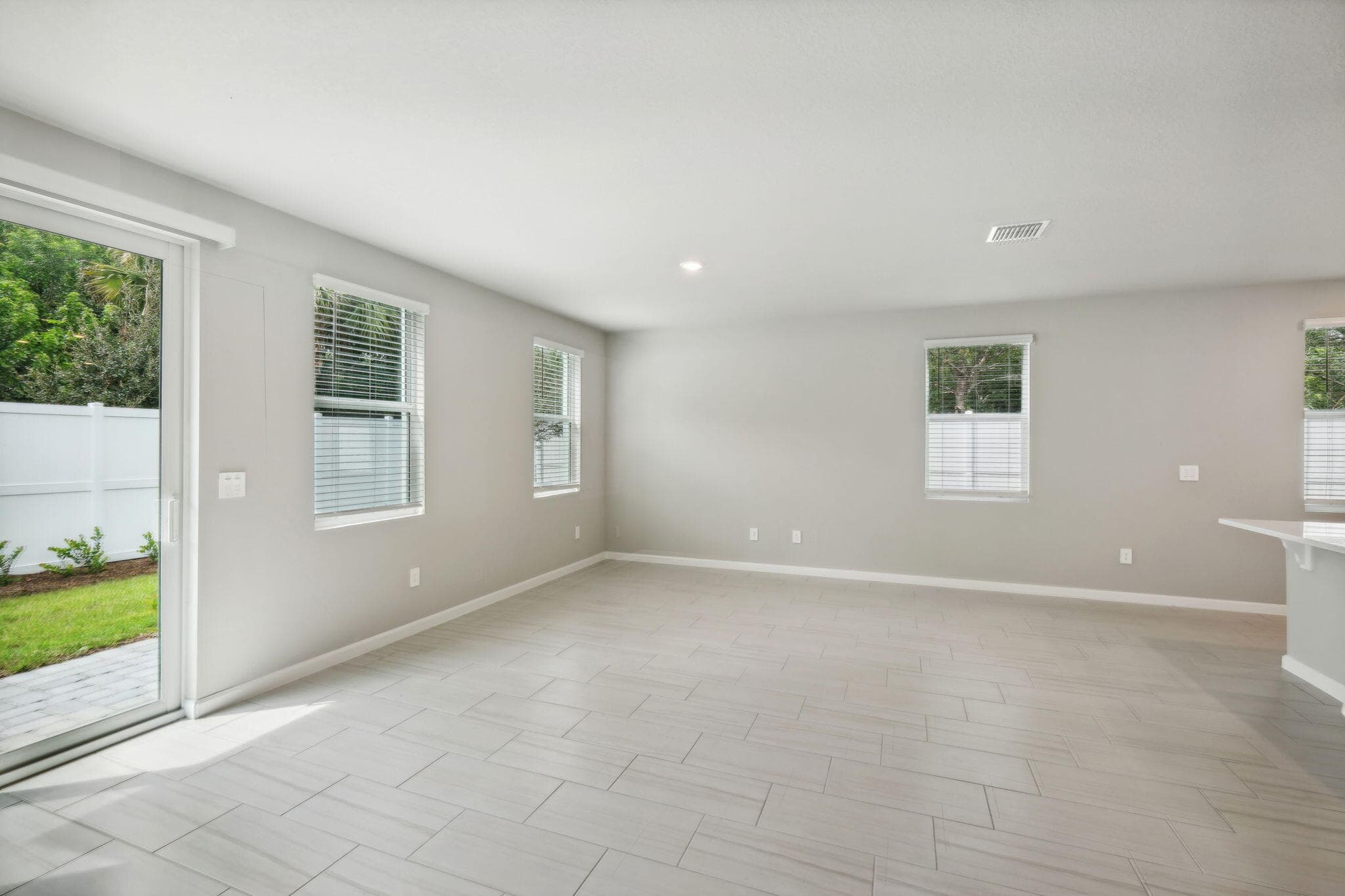 394 Salisbury Circle, Fort Pierce, FL 34982 — photo 2 of 19