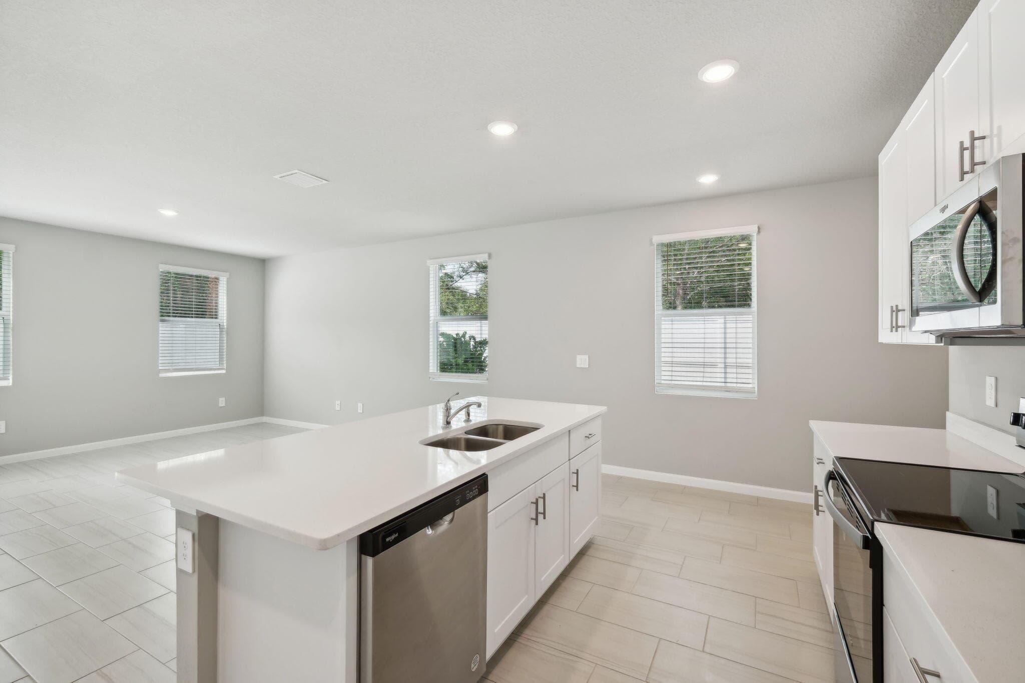 394 Salisbury Circle, Fort Pierce, FL 34982 — photo 8 of 19
