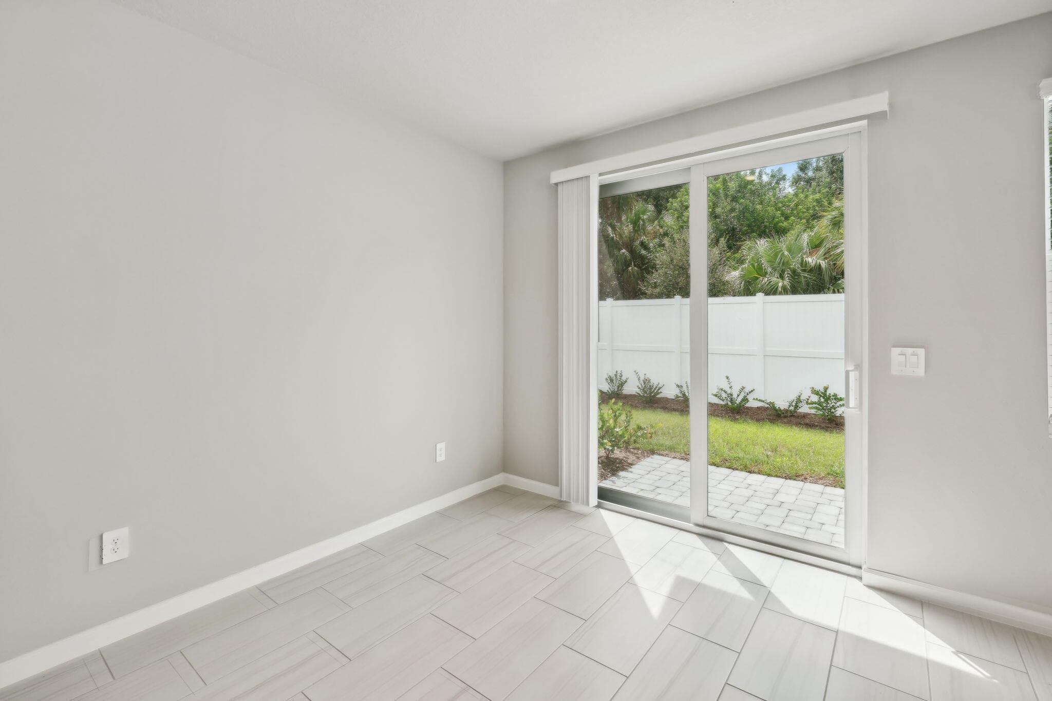 394 Salisbury Circle, Fort Pierce, FL 34982 — photo 10 of 19