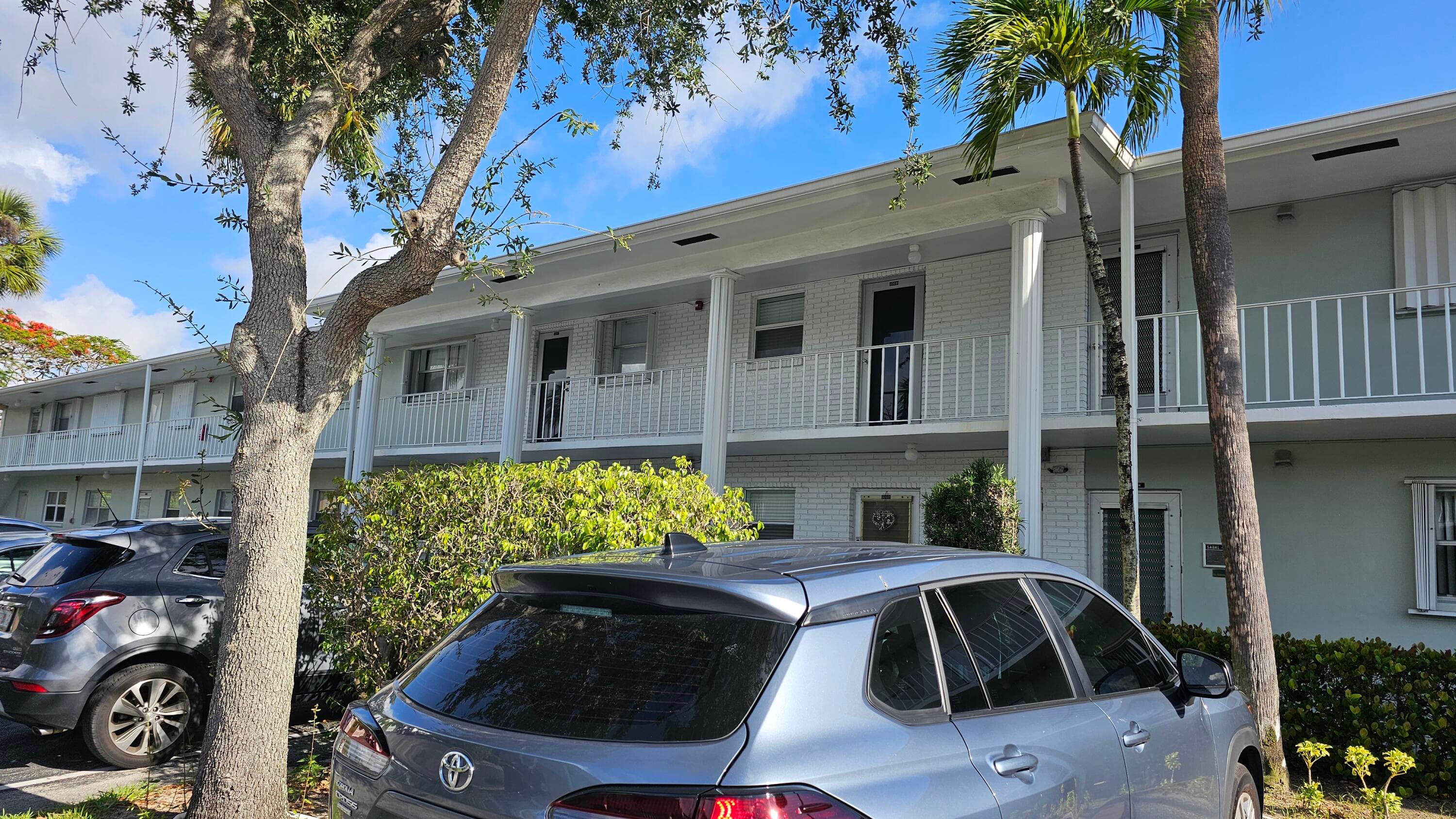 2620 SW 22nd Avenue 1004, Delray Beach, FL 33445 — photo 1 of 19