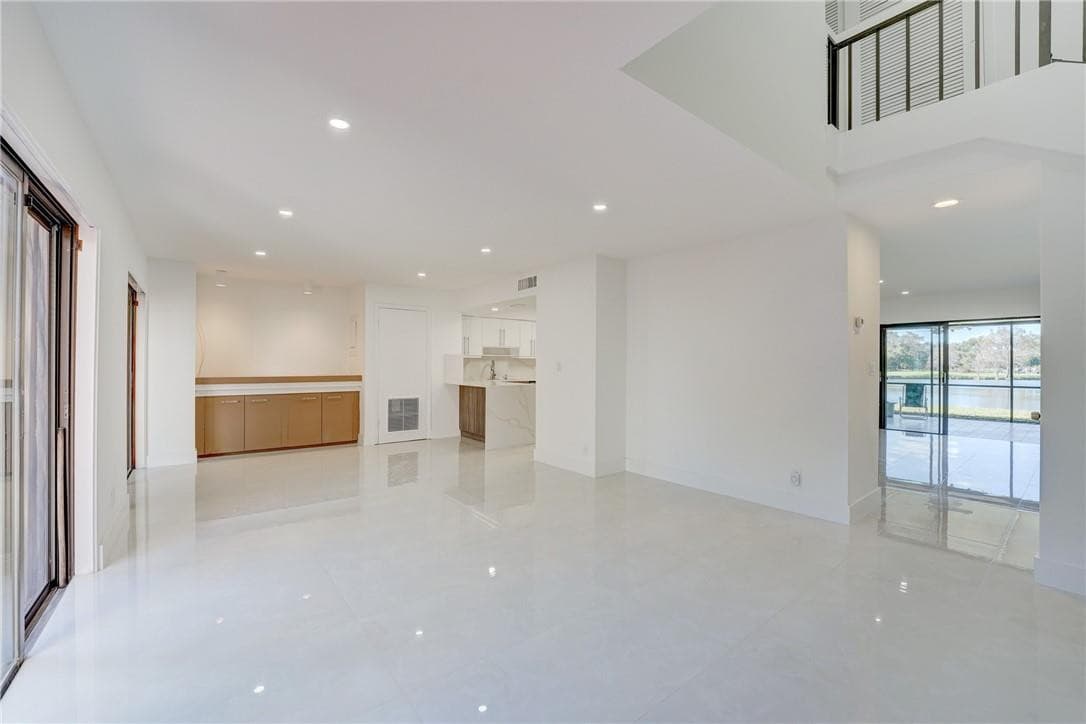 103 St Andrews Road, Hollywood, FL 33021 — photo 14 of 40