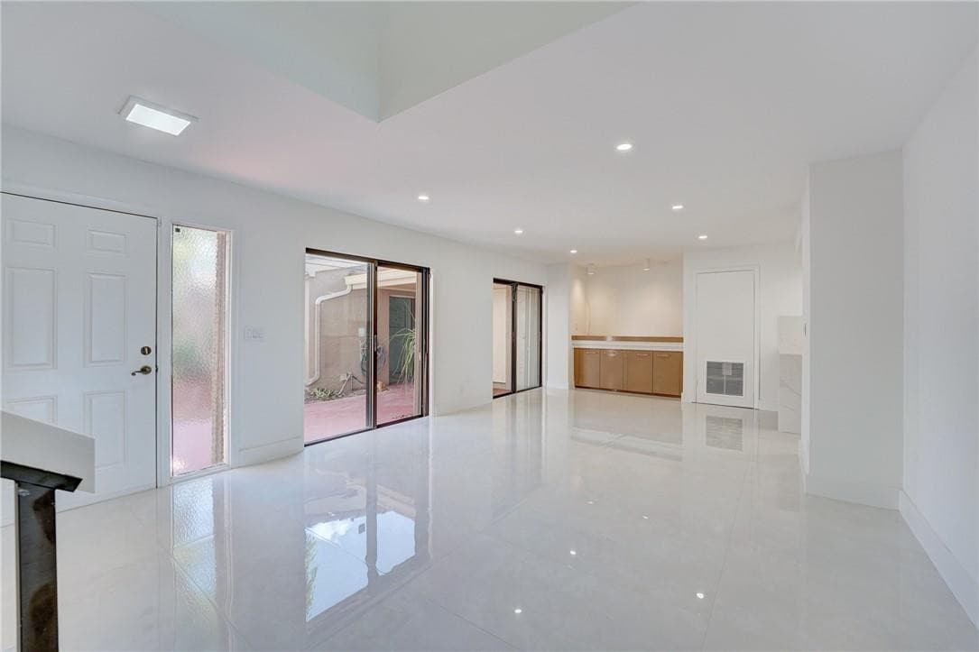 103 St Andrews Road, Hollywood, FL 33021 — photo 17 of 40