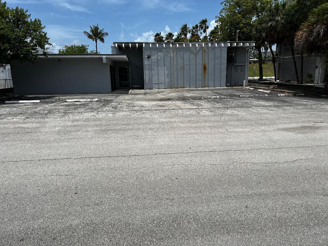 2888 E Oakland Park Boulevard 101, Fort Lauderdale, FL 33306 — photo 5 of 28