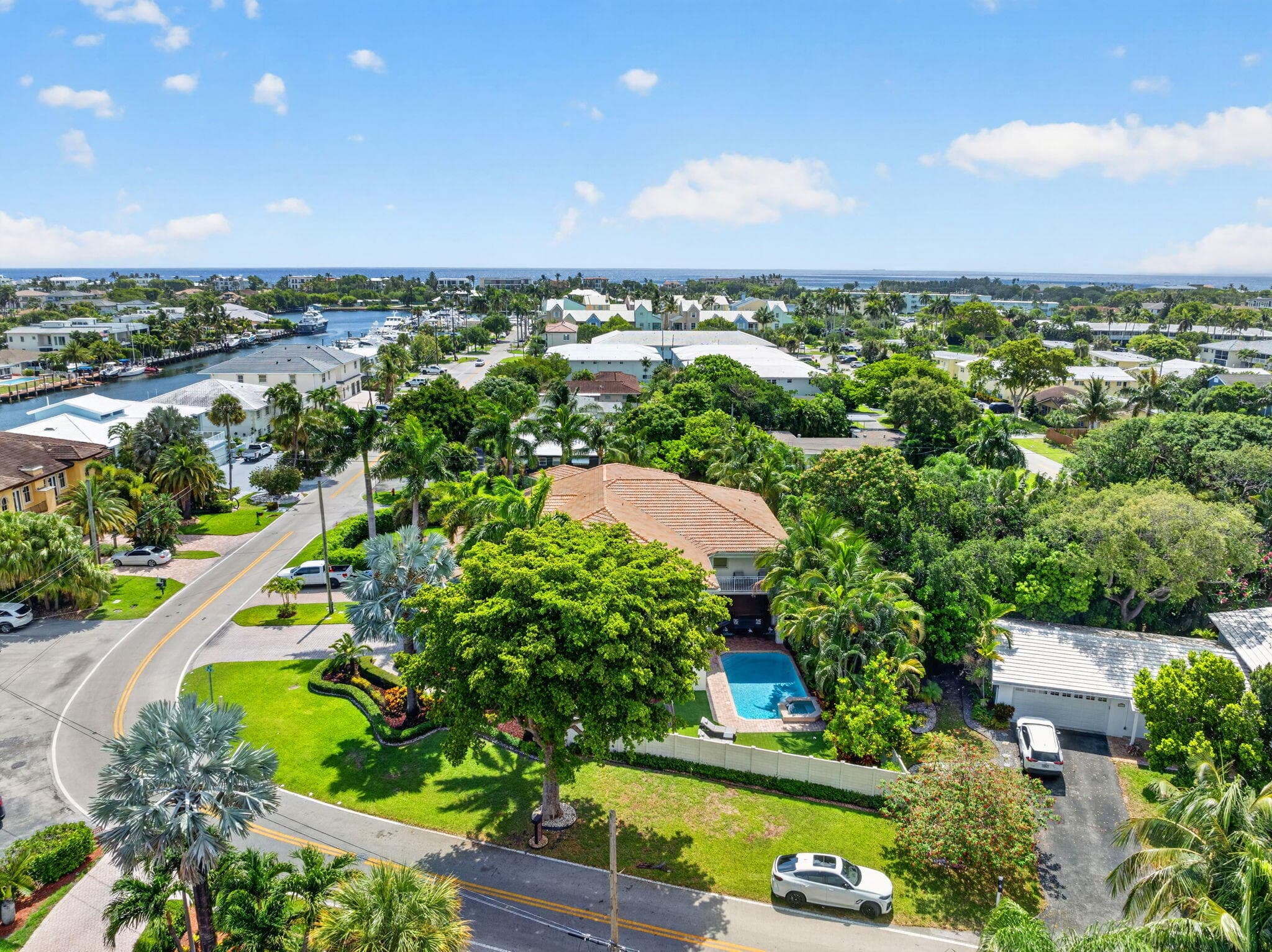 2844 NE 26th Avenue, Lighthouse Point, FL 33064 — photo 3 of 77