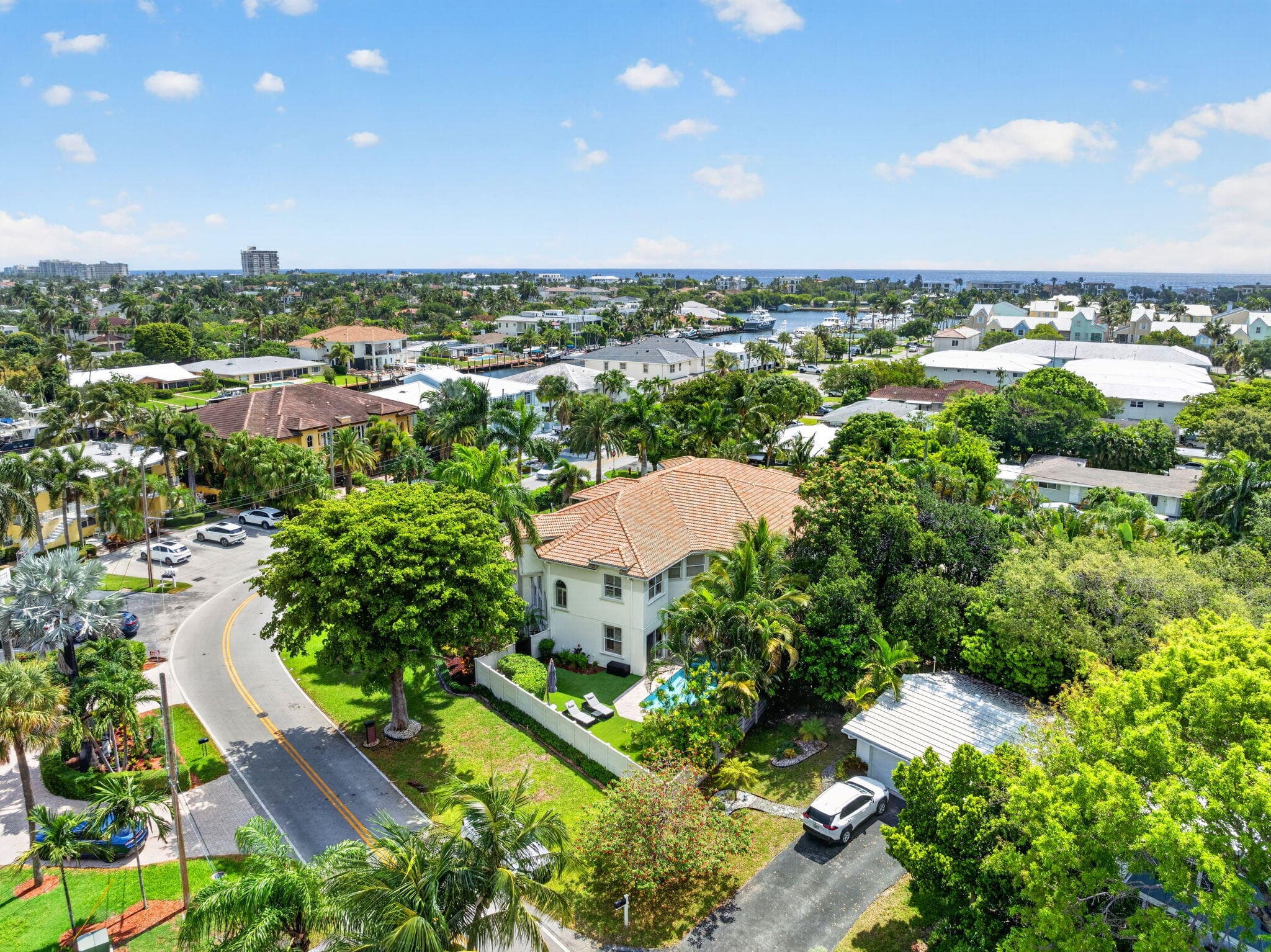 2844 NE 26th Avenue, Lighthouse Point, FL 33064 — photo 4 of 77