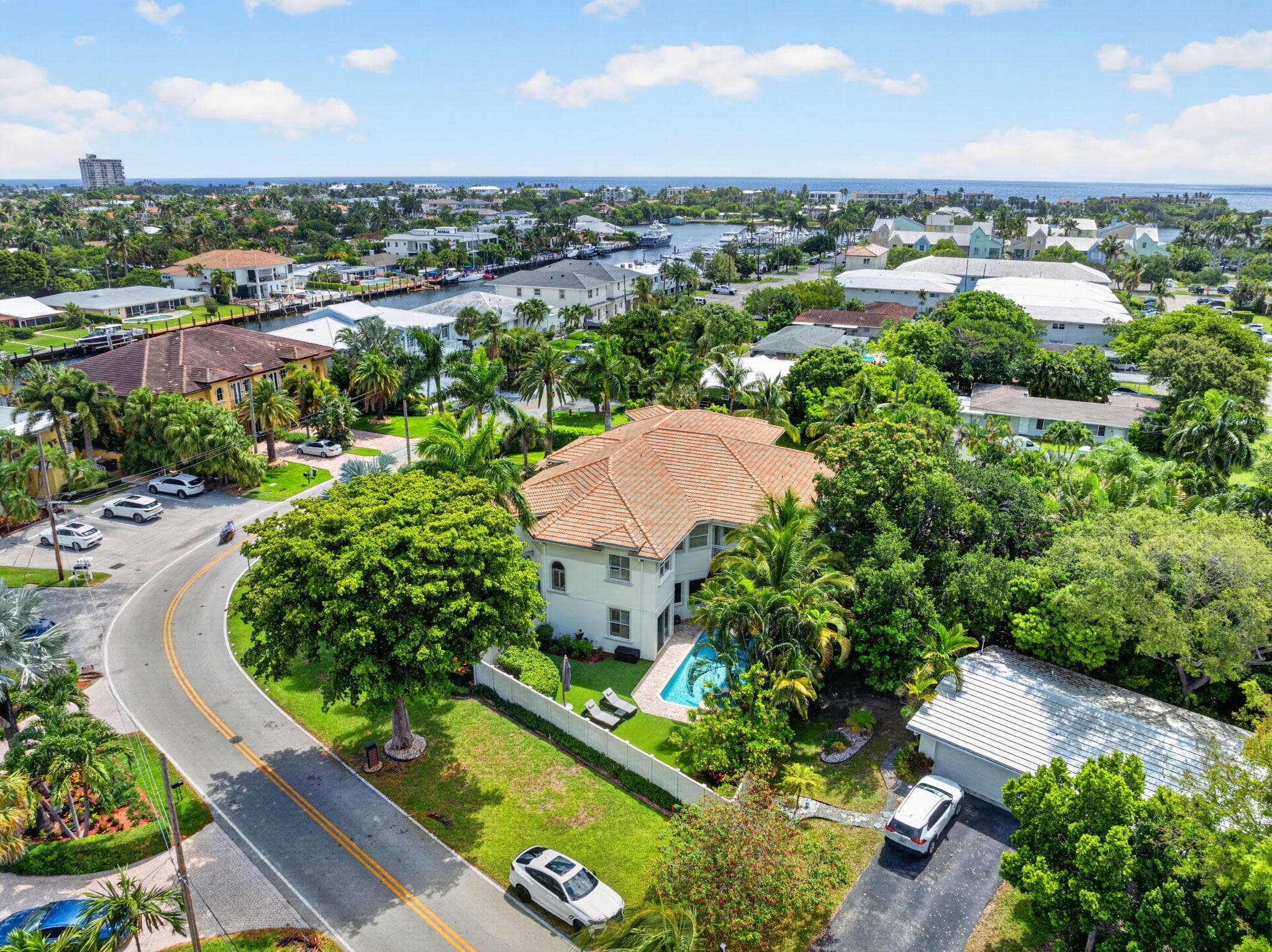 2844 NE 26th Avenue, Lighthouse Point, FL 33064 — photo 17 of 77