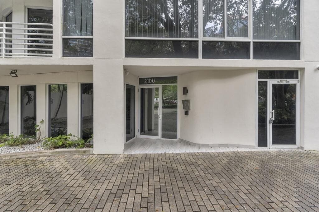 2100 Brickell Avenue 305, Miami, FL 33129 — photo 30 of 30