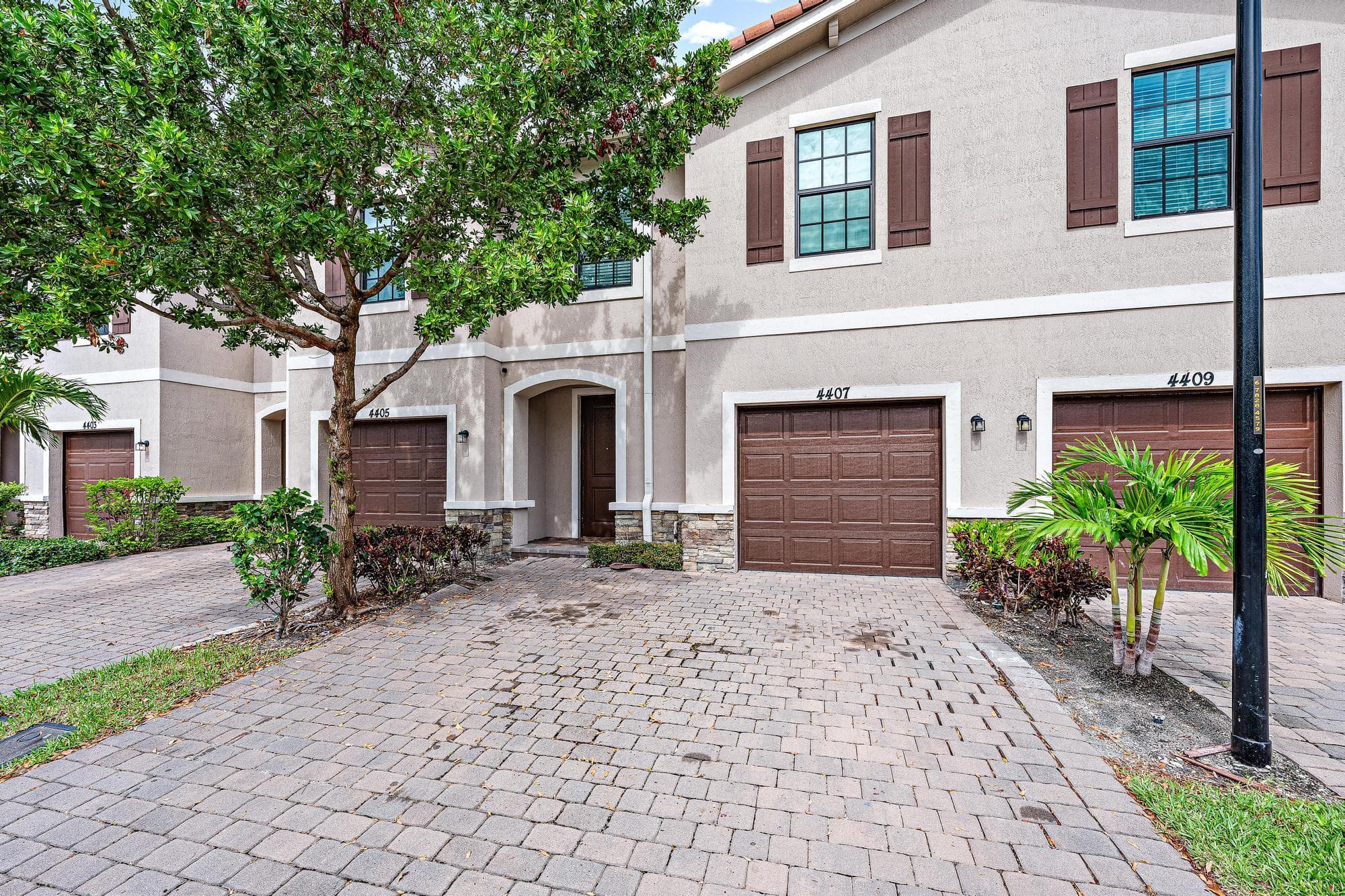 4407 Hemlock Drive, Riviera Beach, FL 33410 — photo