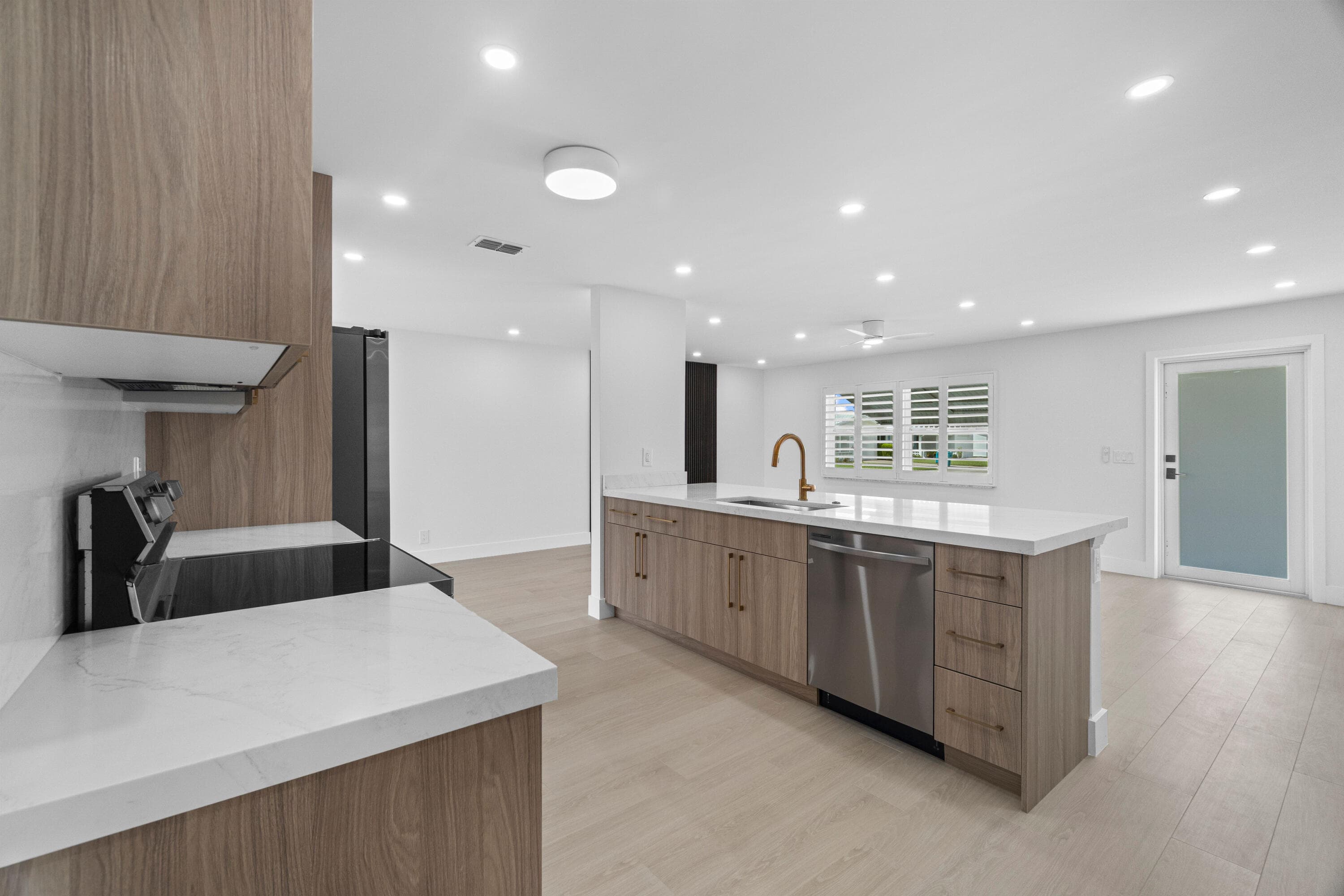 1304 SW 23rd Street, Boynton Beach, FL 33426 — photo 5 of 47