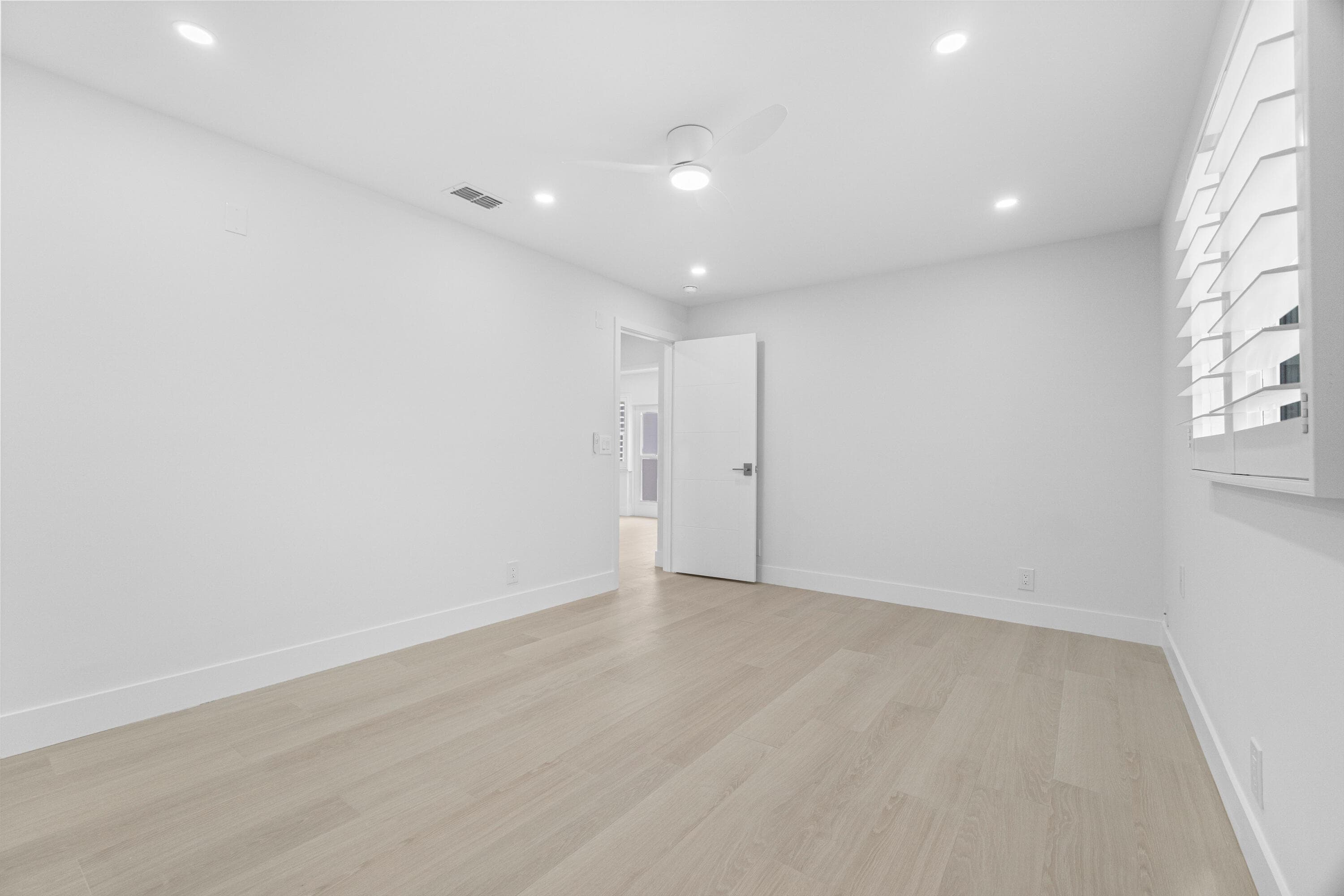 1304 SW 23rd Street, Boynton Beach, FL 33426 — photo 14 of 47