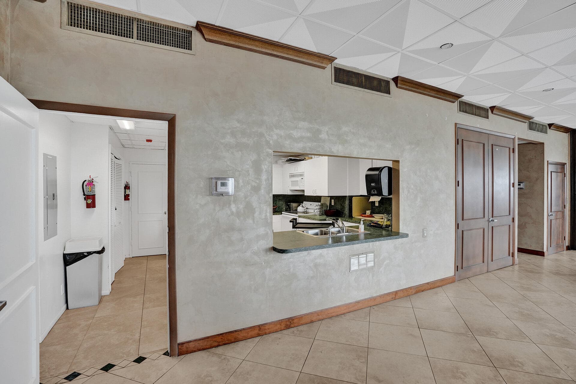 1340 S Ocean Boulevard 303, Pompano Beach, FL 33062 — photo 37 of 52