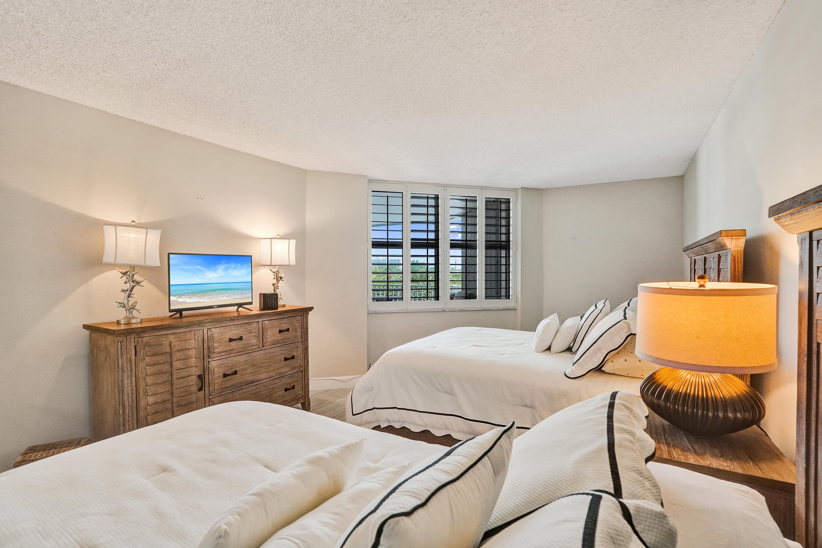 1340 S Ocean Boulevard 303, Pompano Beach, FL 33062 — photo 7 of 52