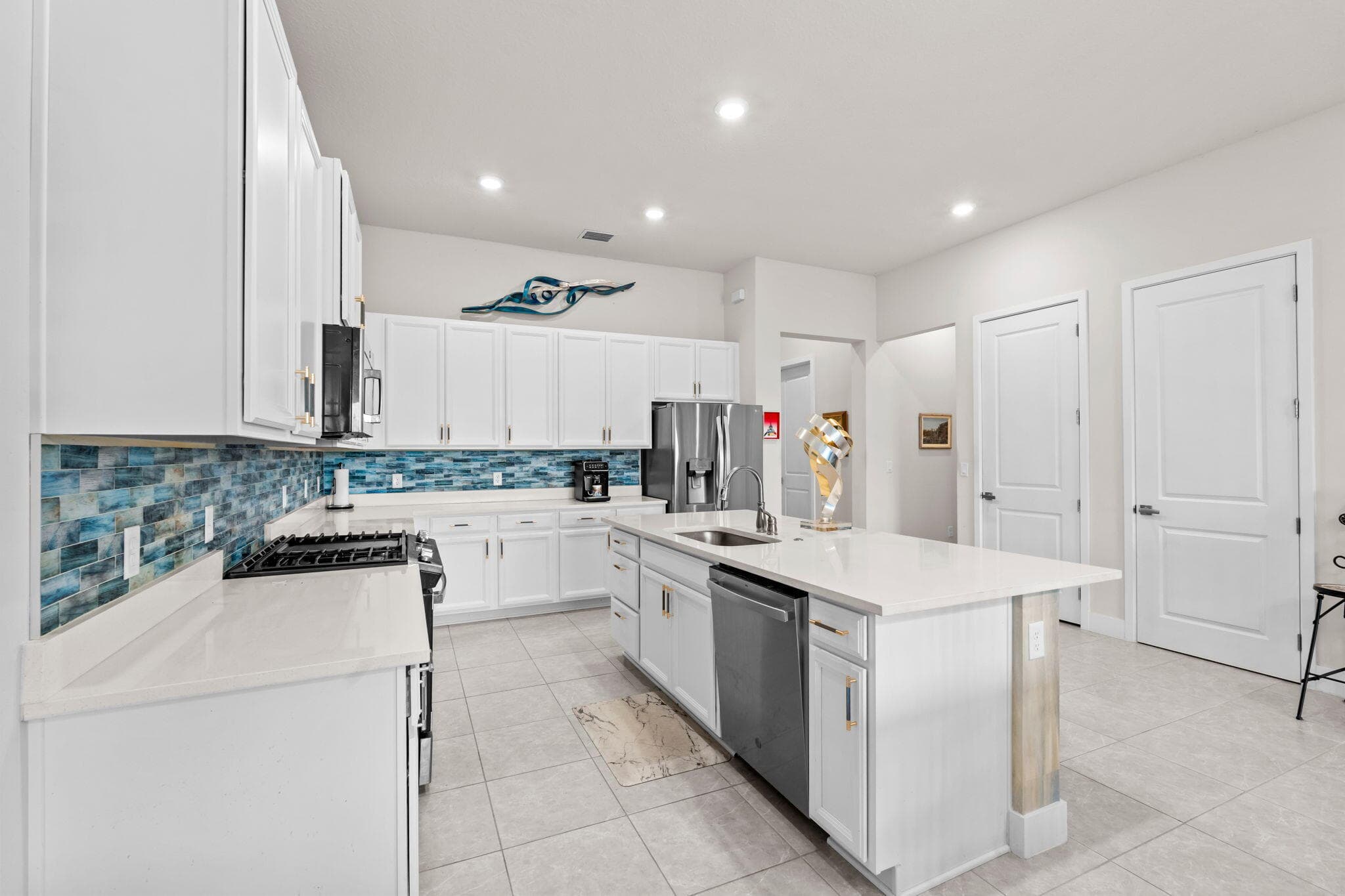 7642 N Blue Spring Drive, Parkland, FL 33067 — photo 12 of 69