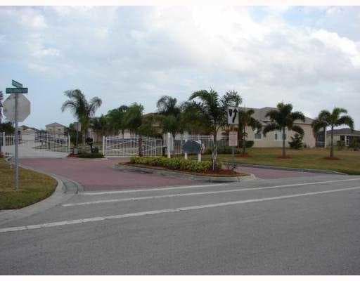 552 SW Calamondin Way Way SW, Vero Beach, FL 32968 — photo 2 of 34