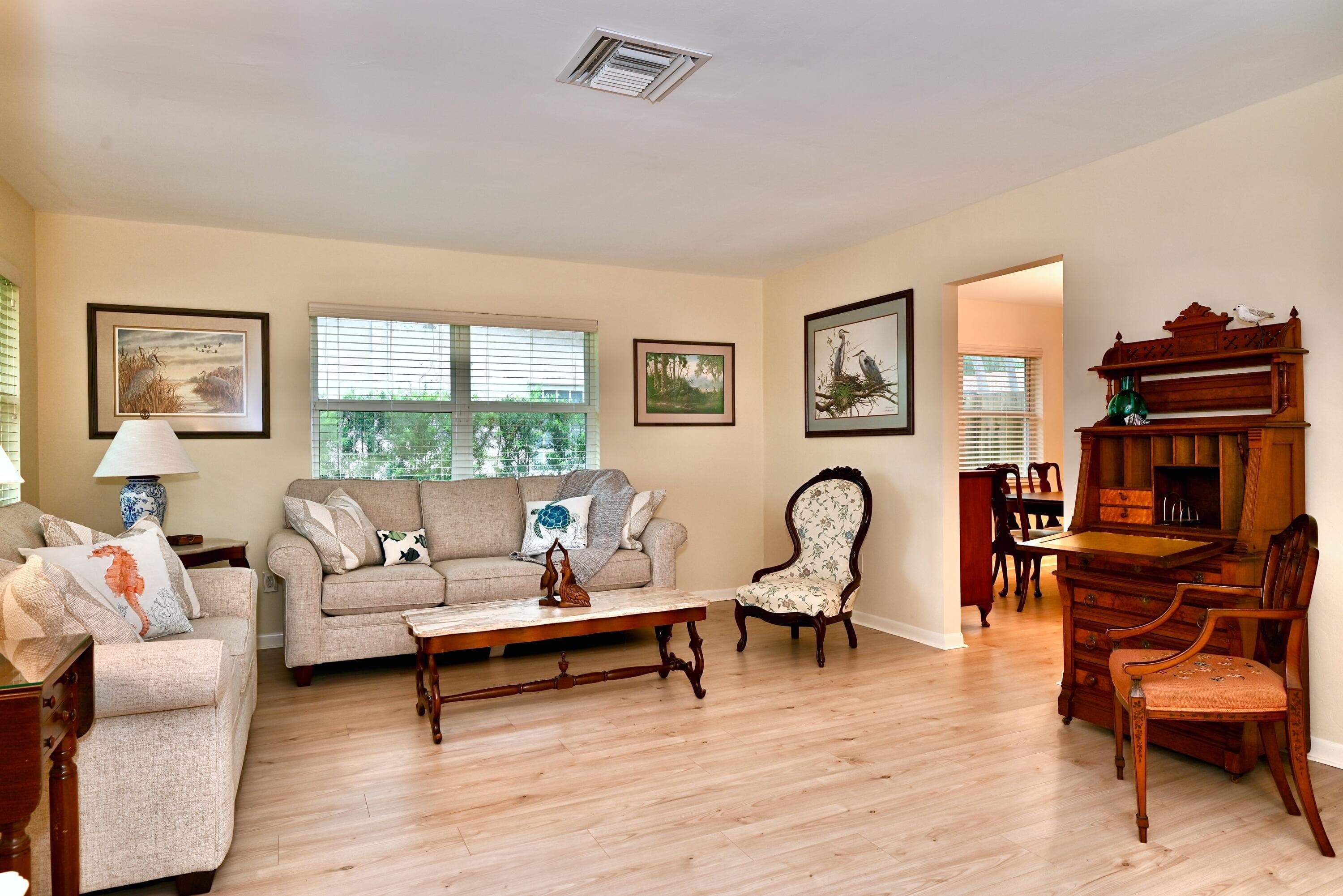 129 Alhambra Place, West Palm Beach, FL 33405 — photo 5 of 41