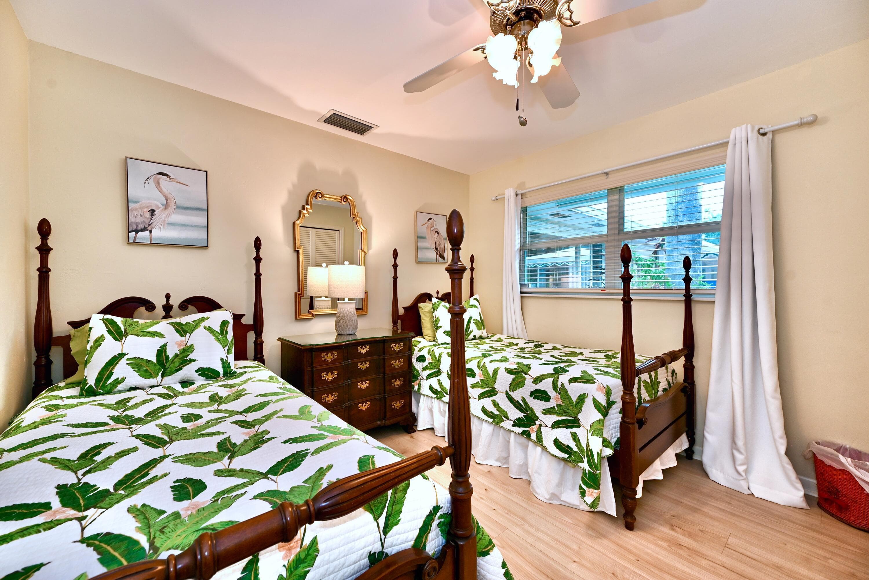 129 Alhambra Place, West Palm Beach, FL 33405 — photo 21 of 41