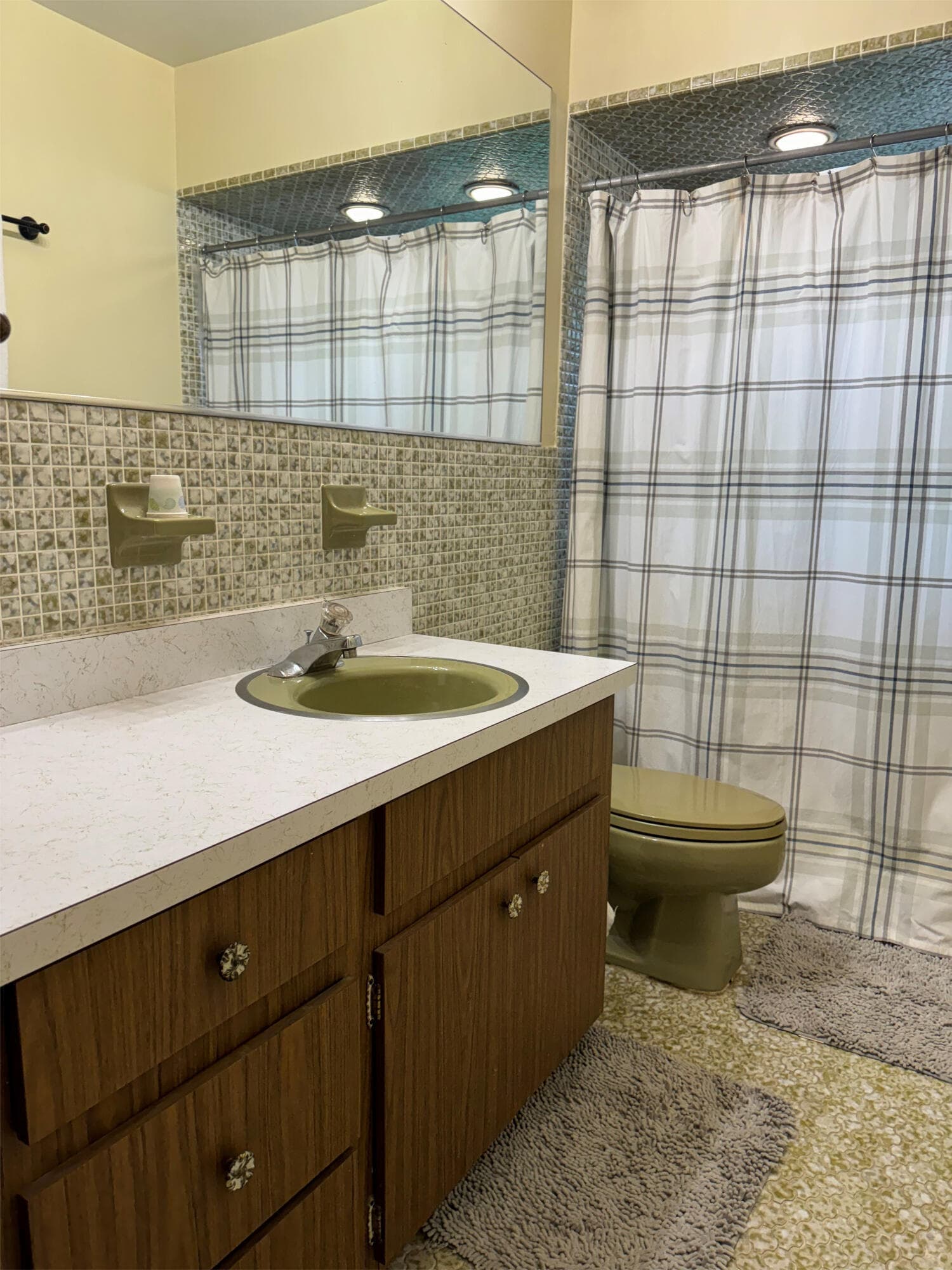 129 Alhambra Place, West Palm Beach, FL 33405 — photo 23 of 41