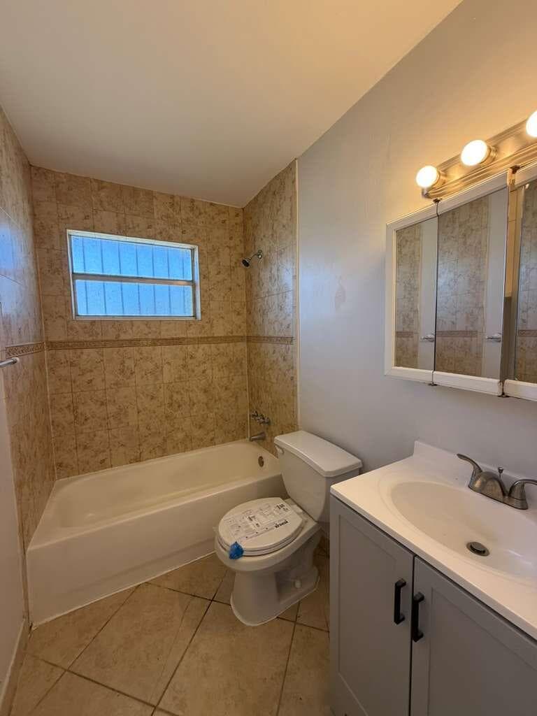 516 NW 179th Street, Miami Gardens, FL 33169 — photo 10 of 19