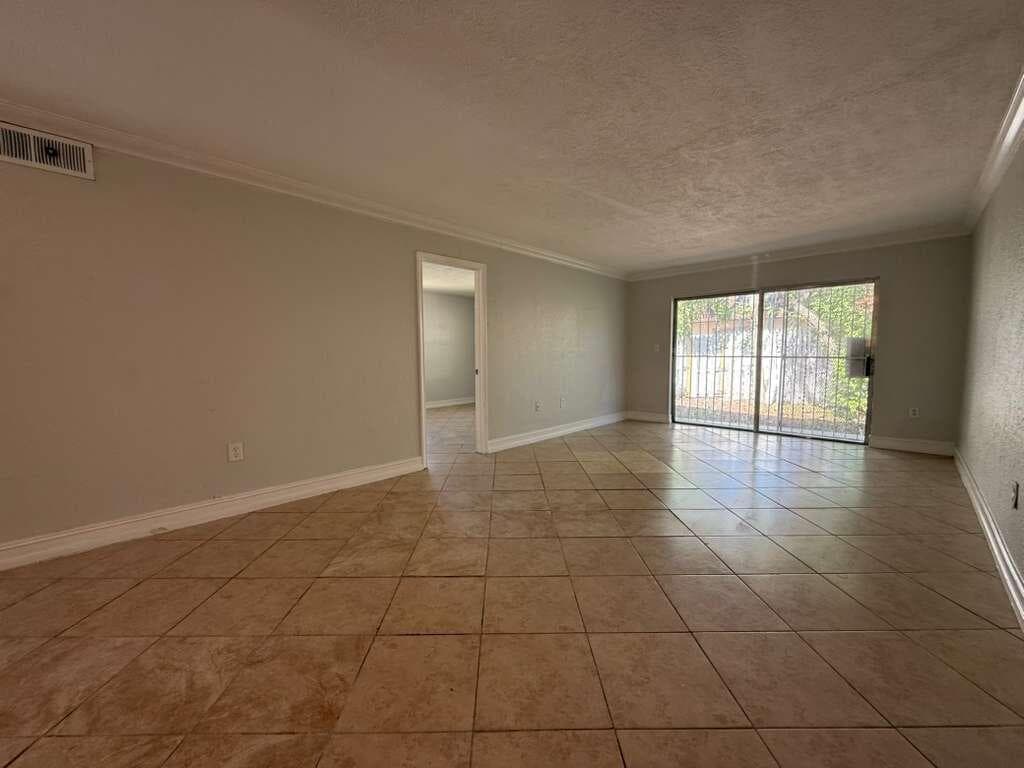 516 NW 179th Street, Miami Gardens, FL 33169 — photo 2 of 19