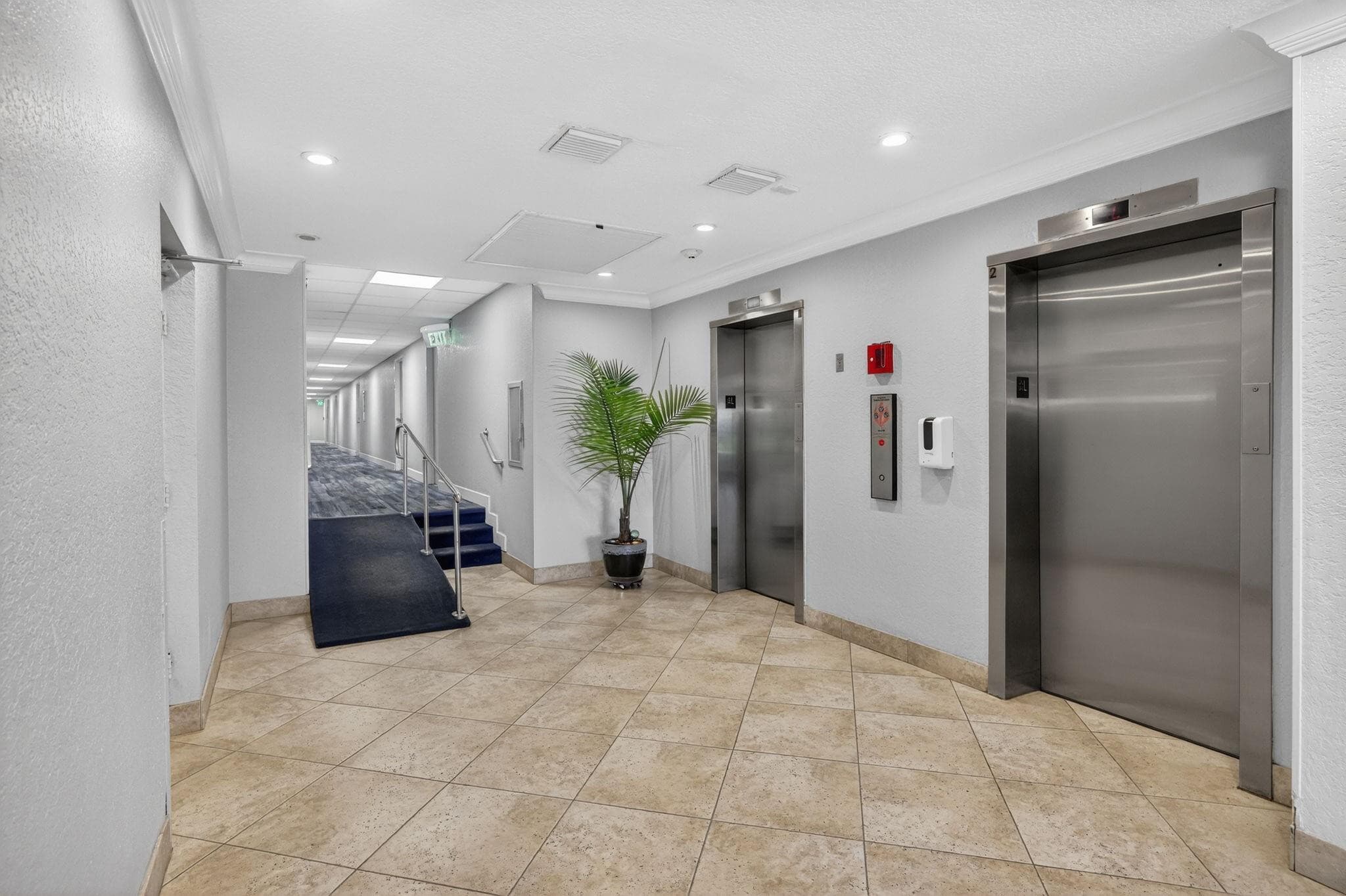 1000 River Reach Drive 406, Fort Lauderdale, FL 33315 — photo 5 of 50