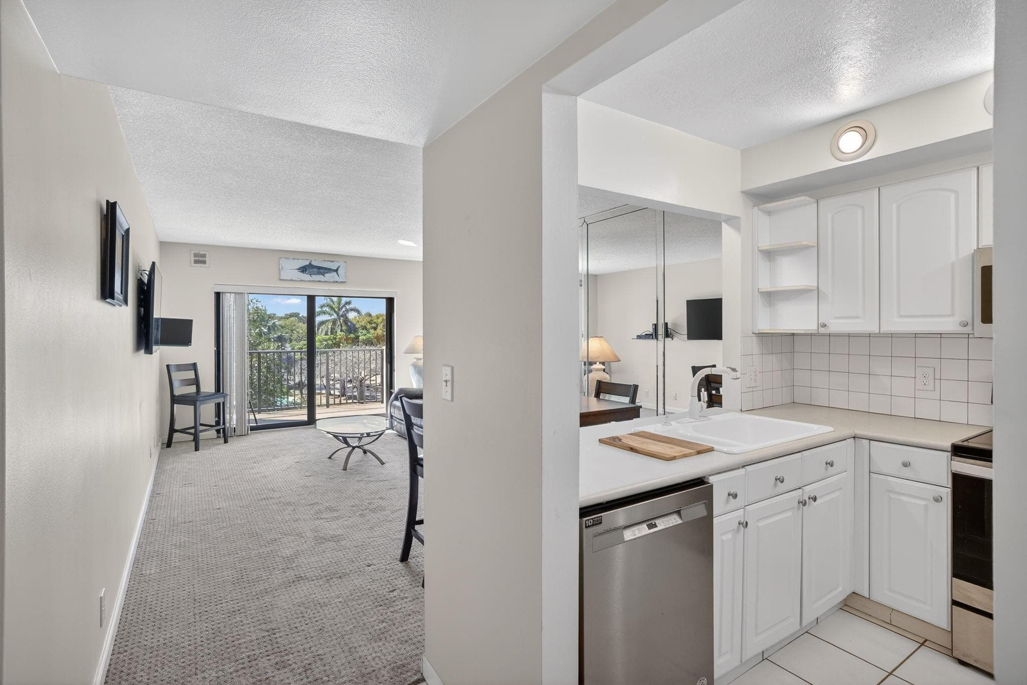 1000 River Reach Drive 406, Fort Lauderdale, FL 33315 — photo 8 of 50