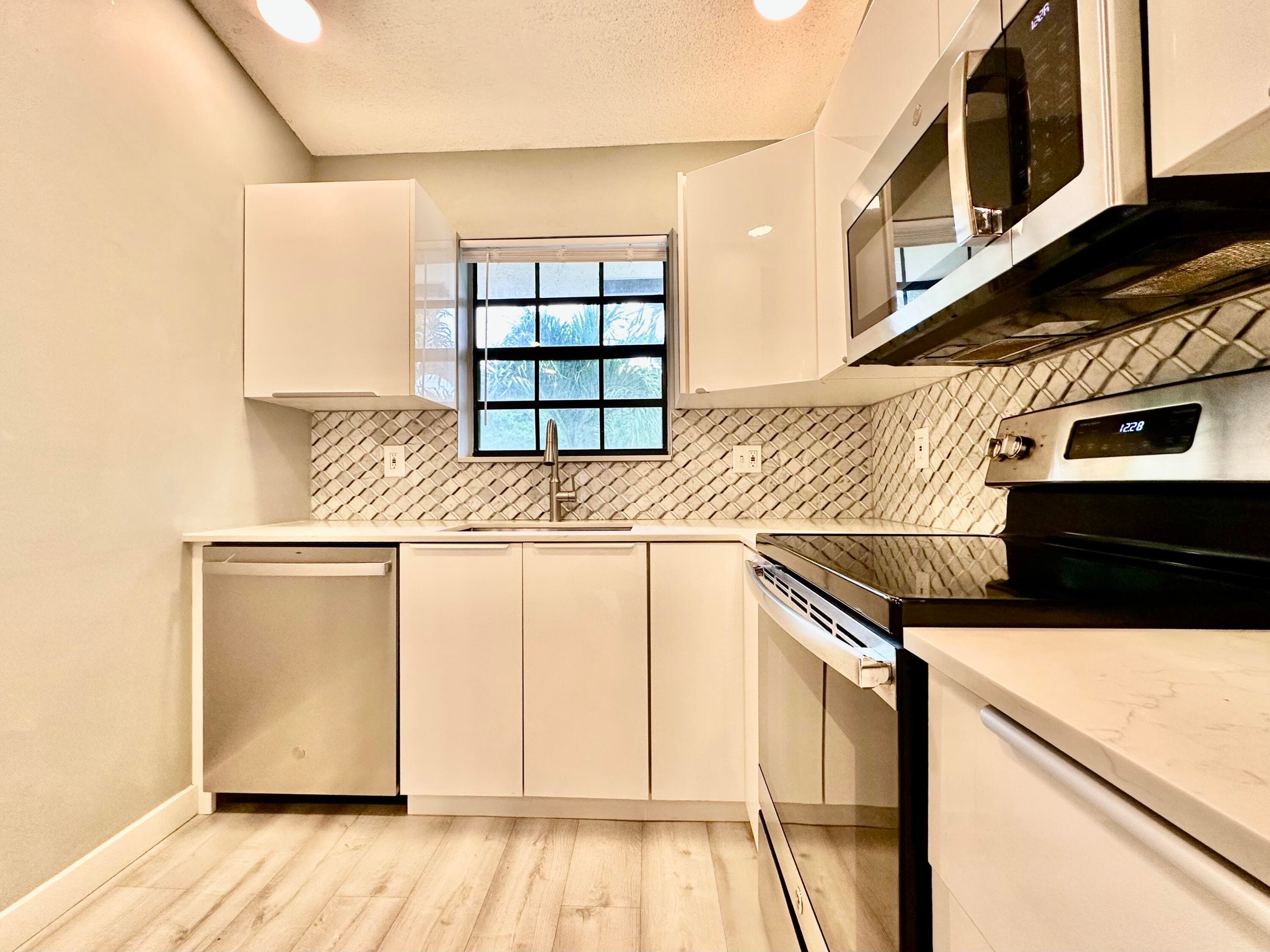 2800 Palmwood Terrace 2210, Boca Raton, FL 33431 — photo 5 of 24