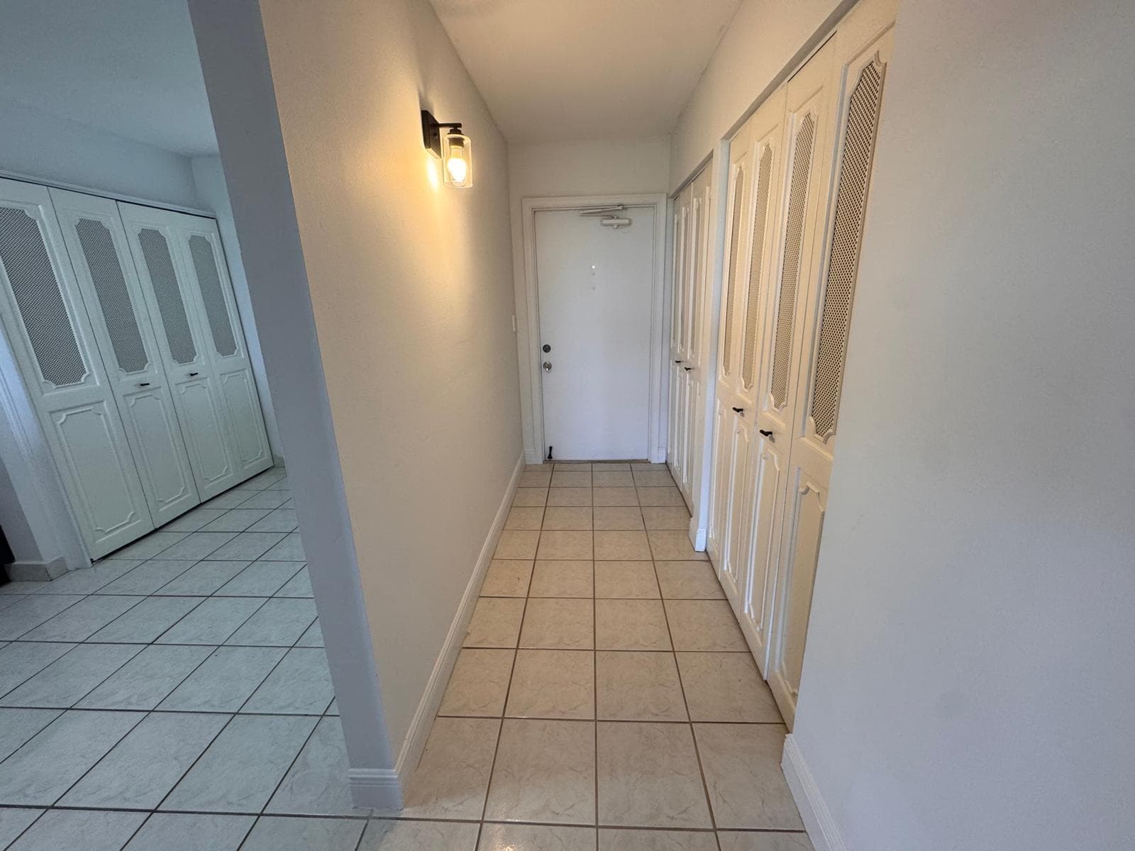 4570 NW 18th Avenue 605, Deerfield Beach, FL 33064 — photo 10 of 38