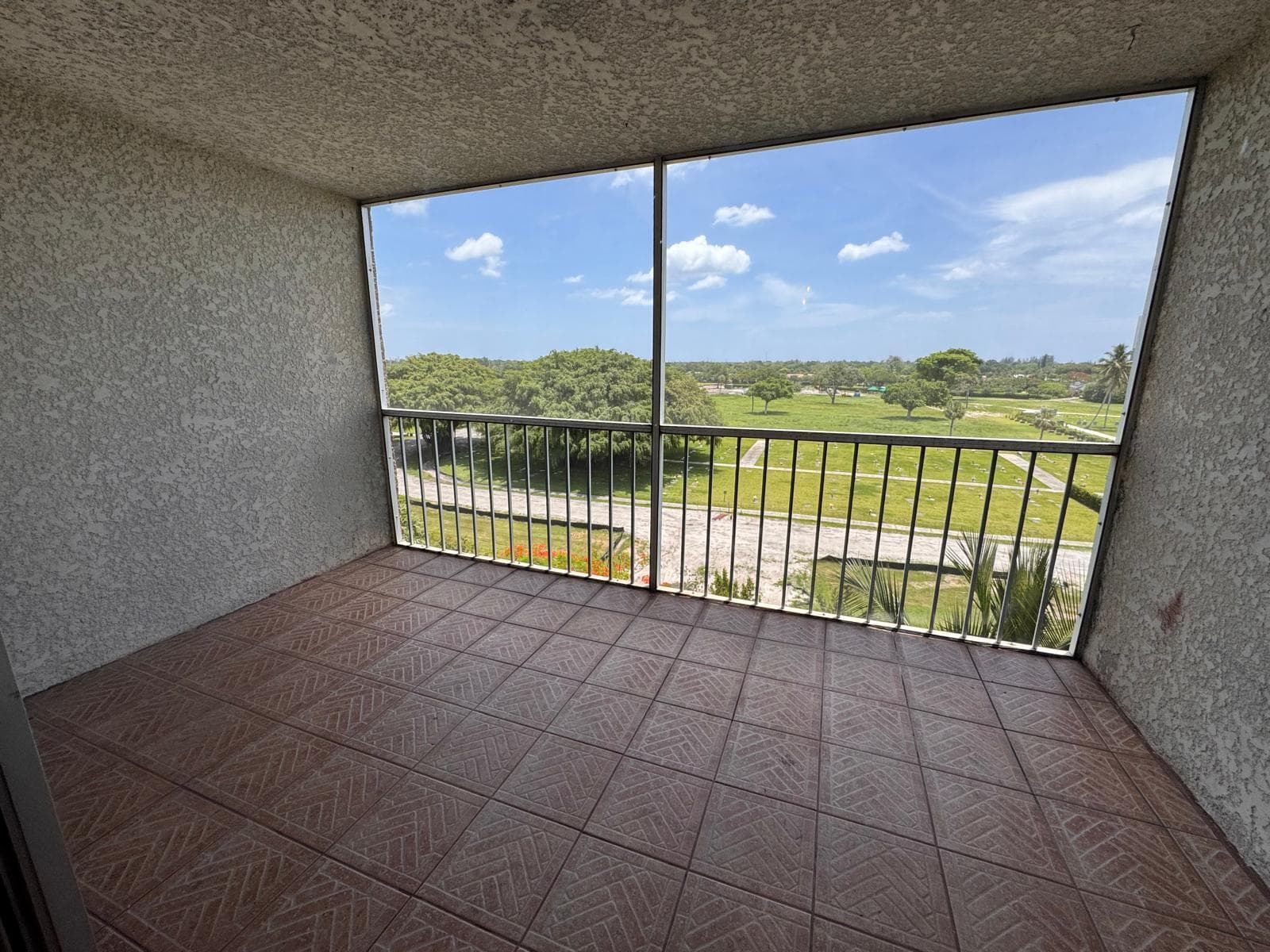 4570 NW 18th Avenue 605, Deerfield Beach, FL 33064 — photo 22 of 38
