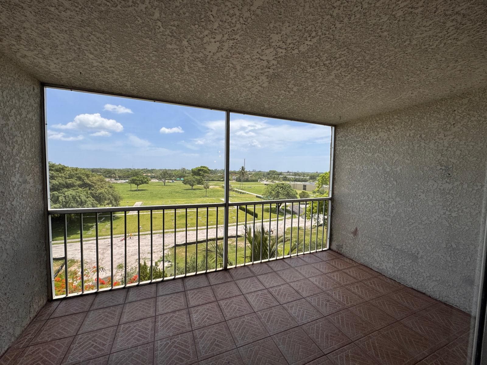 4570 NW 18th Avenue 605, Deerfield Beach, FL 33064 — photo 21 of 38