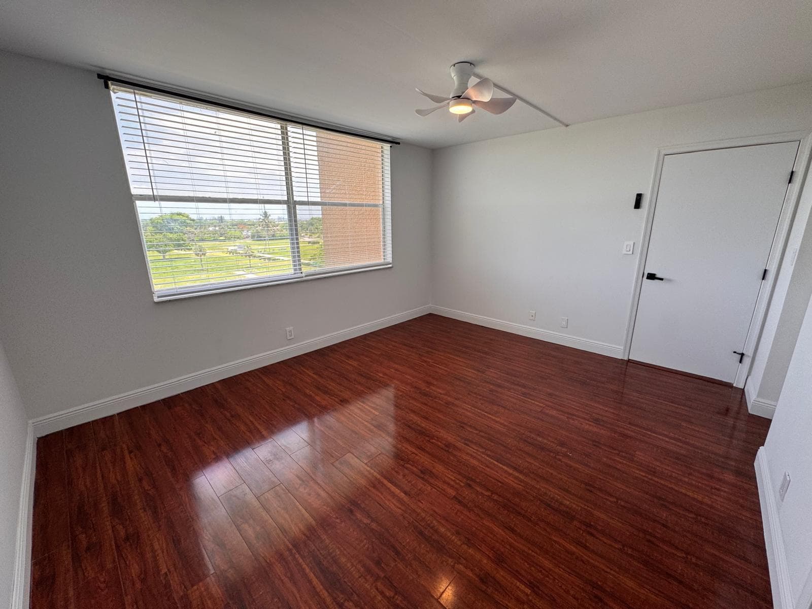 4570 NW 18th Avenue 605, Deerfield Beach, FL 33064 — photo 16 of 38