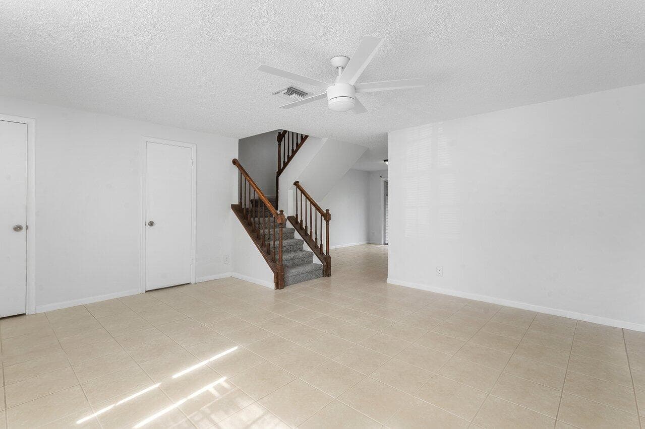 304 Georgian Park Drive, Jupiter, FL 33458 — photo 7 of 33