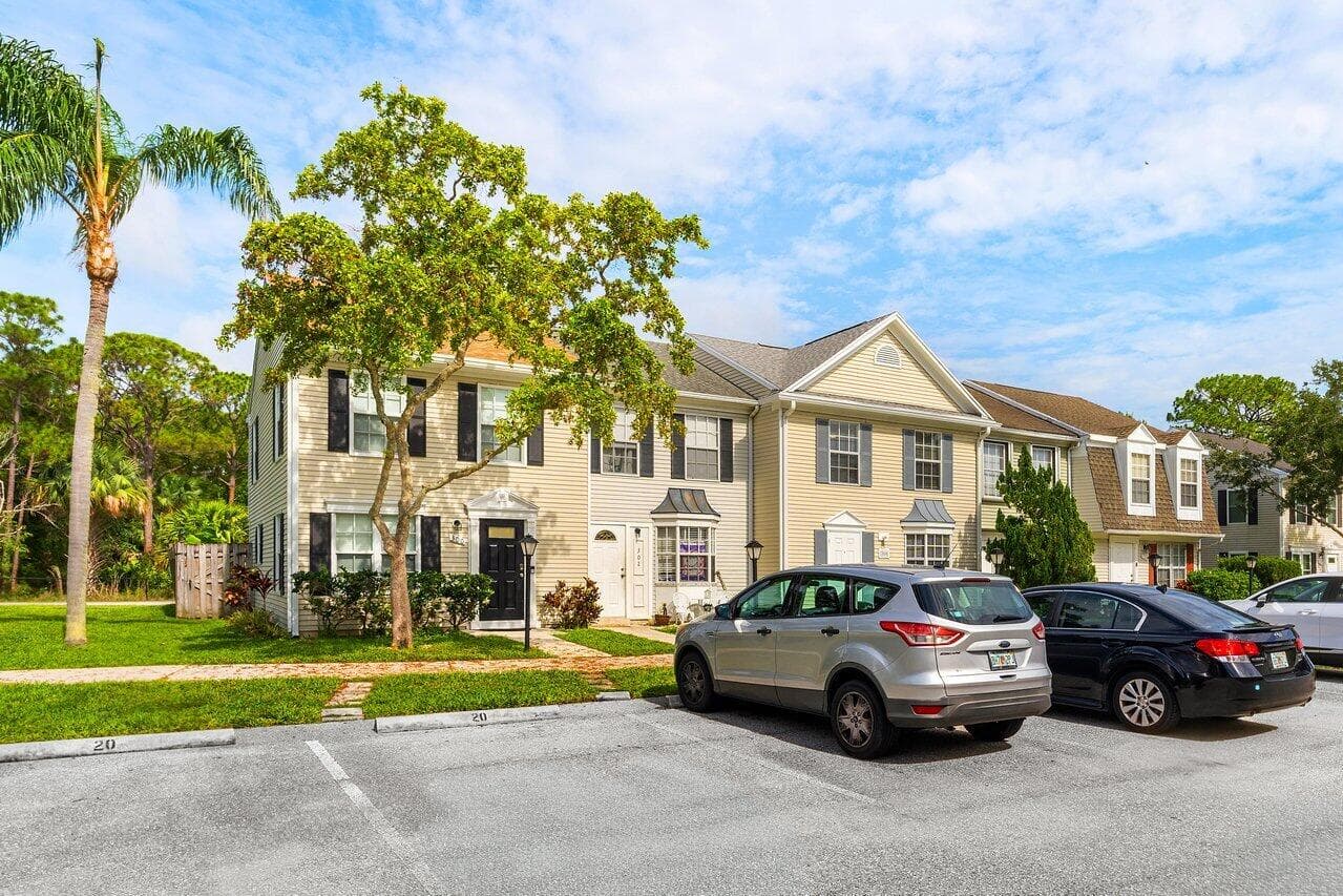 304 Georgian Park Drive, Jupiter, FL 33458 — photo 2 of 33