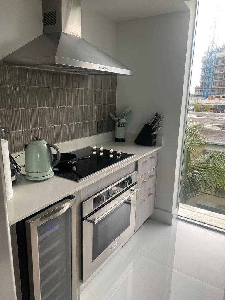 1133 102nd Street 403, Bay Harbor Islands, FL 33154 — photo 3 of 38