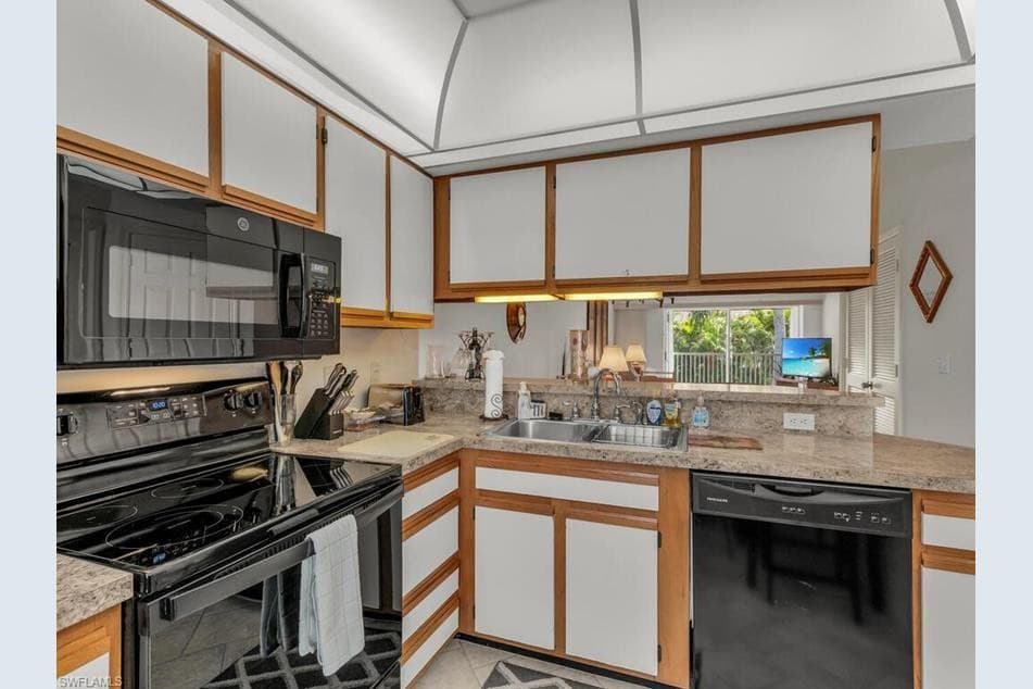 850 Elkhorn Court 224, Marco Island, FL 34145 — photo 6 of 29