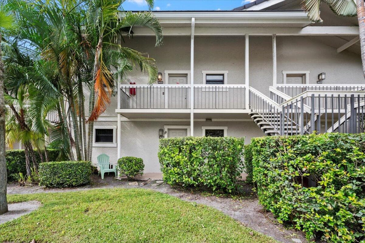 11863 Wimbledon Circle 441, Wellington, FL 33414 — photo