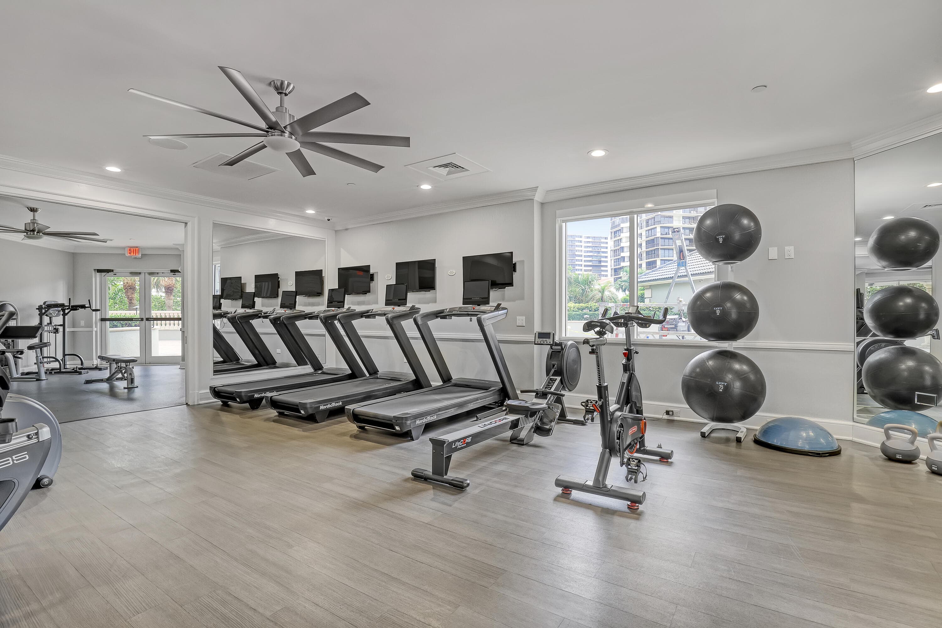 3920 N Ocean Drive 9b, Singer Island, FL 33404 — photo 43 of 86