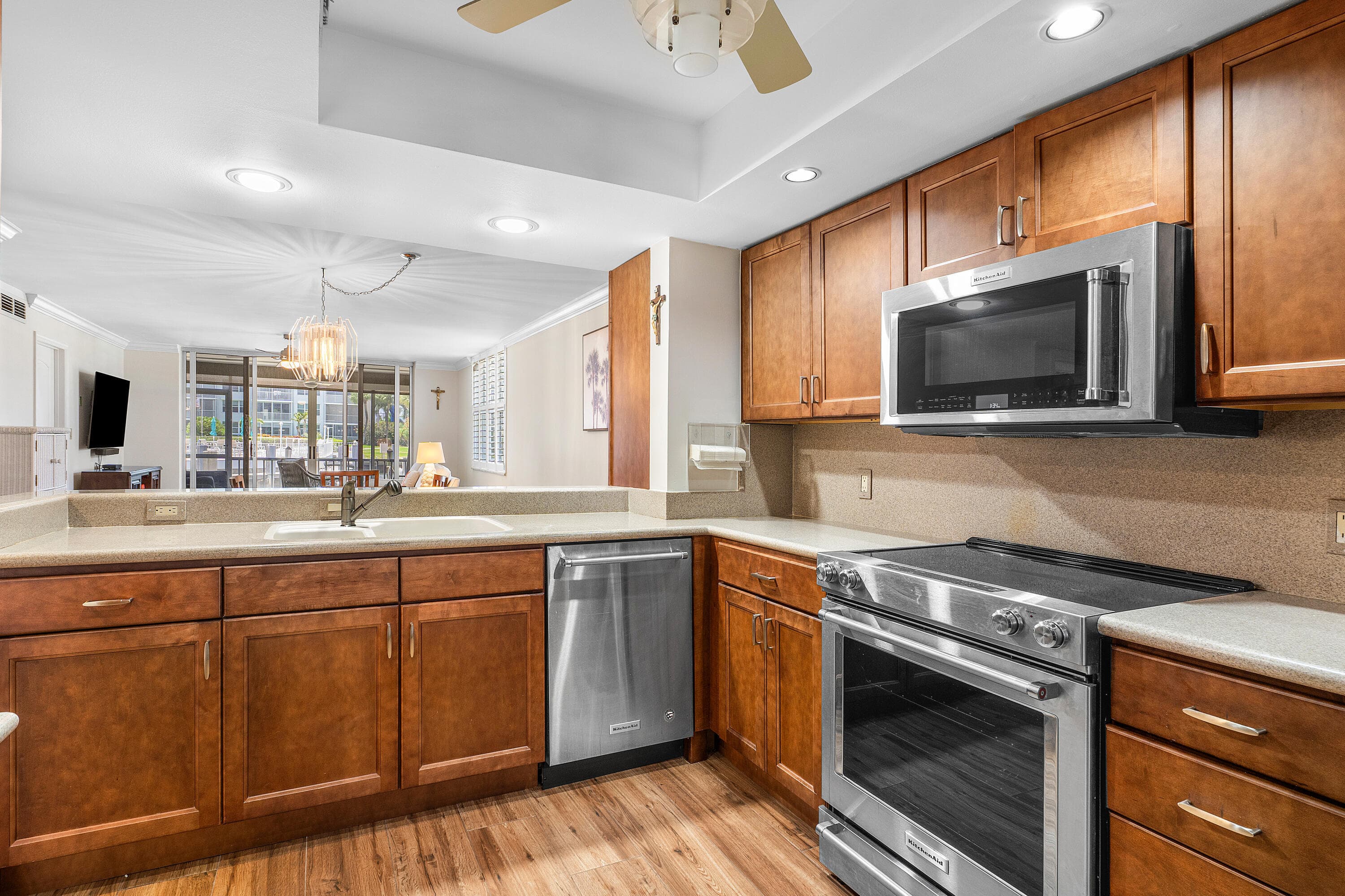 911 Gardenia Drive 154, Delray Beach, FL 33483 — photo 9 of 36
