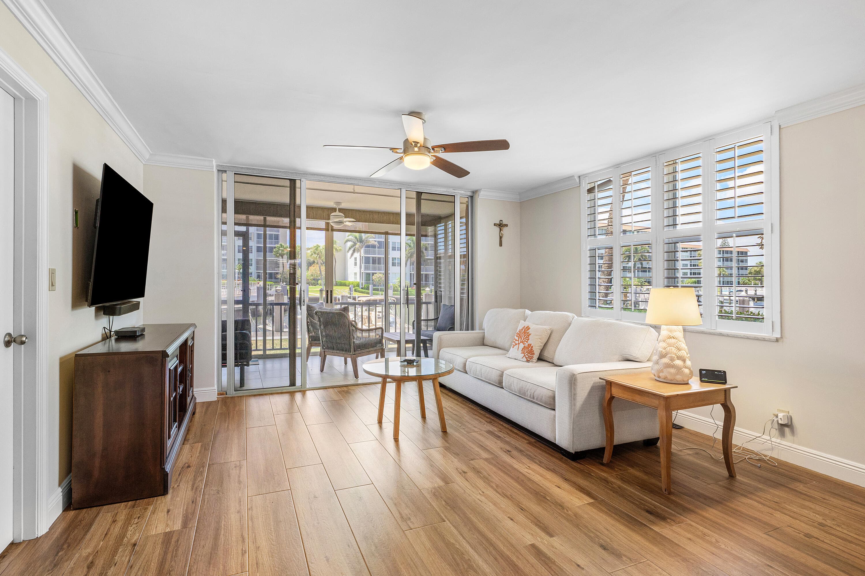 911 Gardenia Drive 154, Delray Beach, FL 33483 — photo 13 of 36