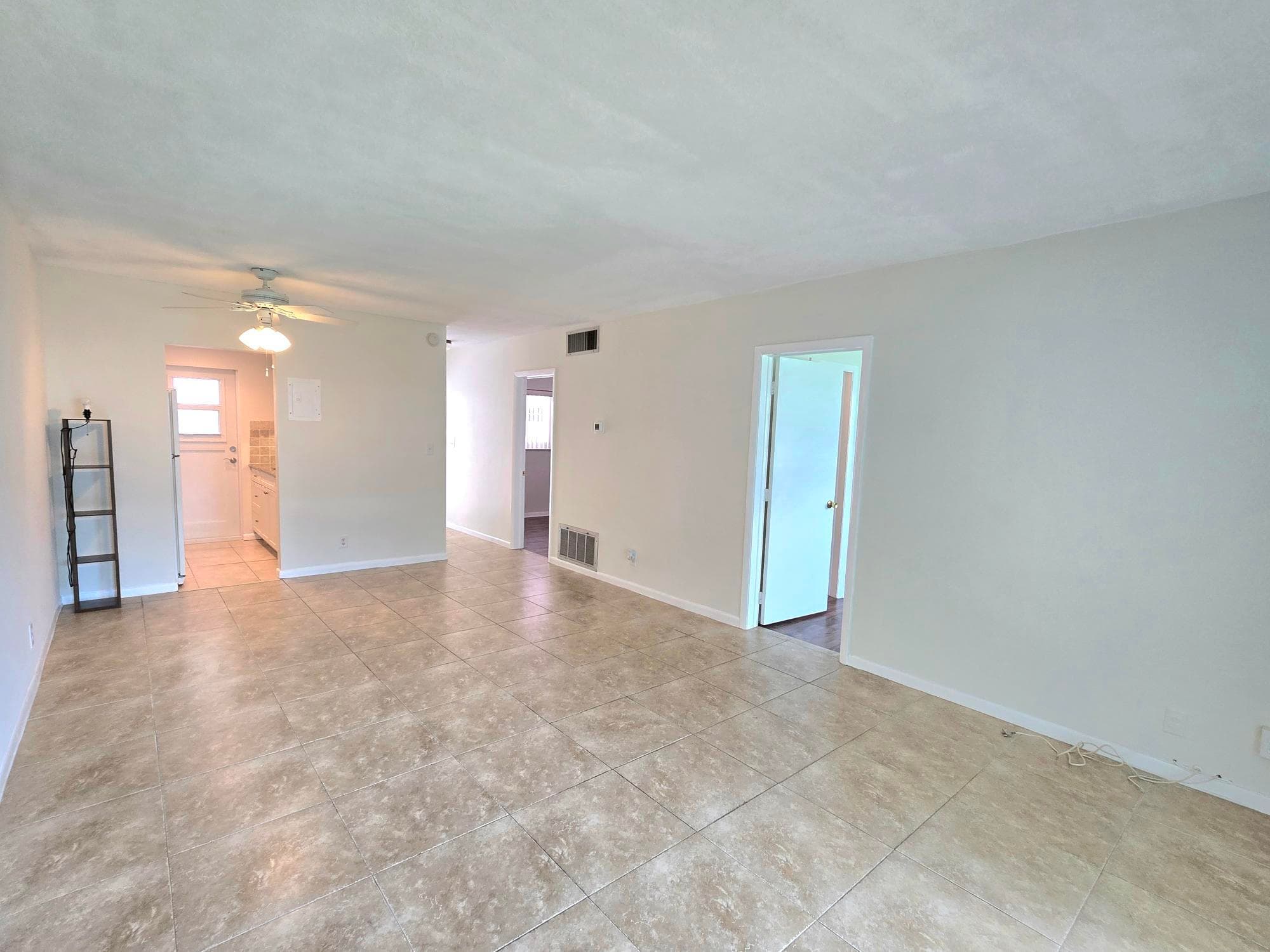 2501 W Golf Boulevard 127, Pompano Beach, FL 33064 — photo 9 of 18