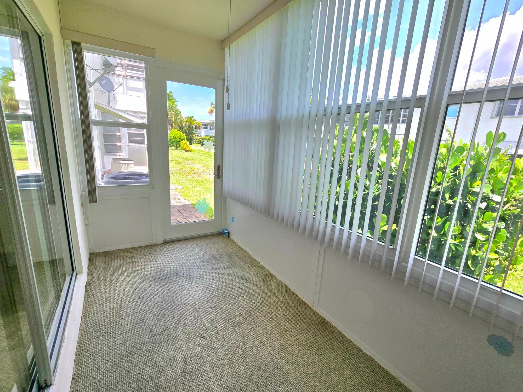 2501 W Golf Boulevard 127, Pompano Beach, FL 33064 — photo 10 of 18