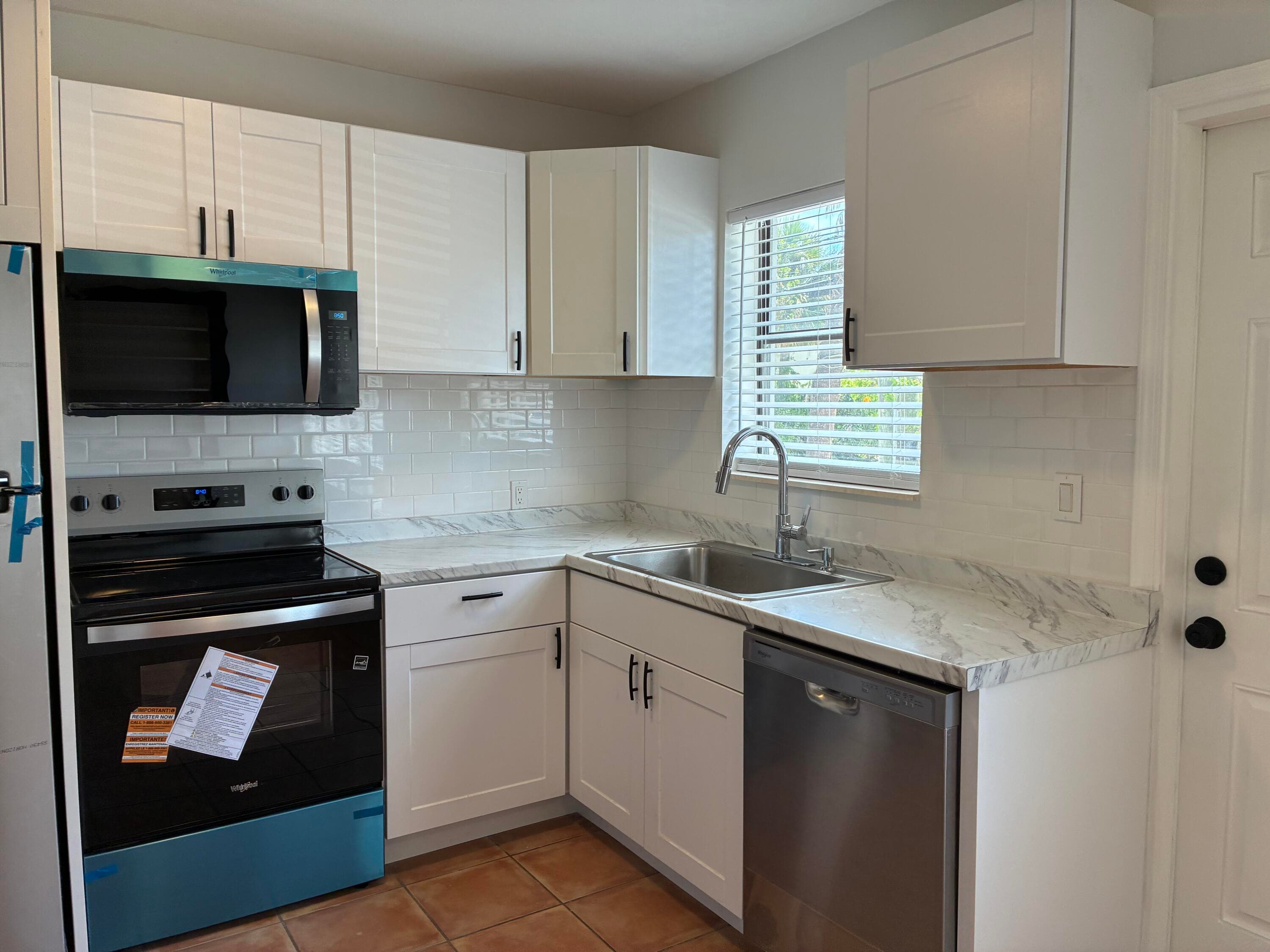 130 S Lakeside Drive 1, Lake Worth Beach, FL 33460 — photo 7 of 11