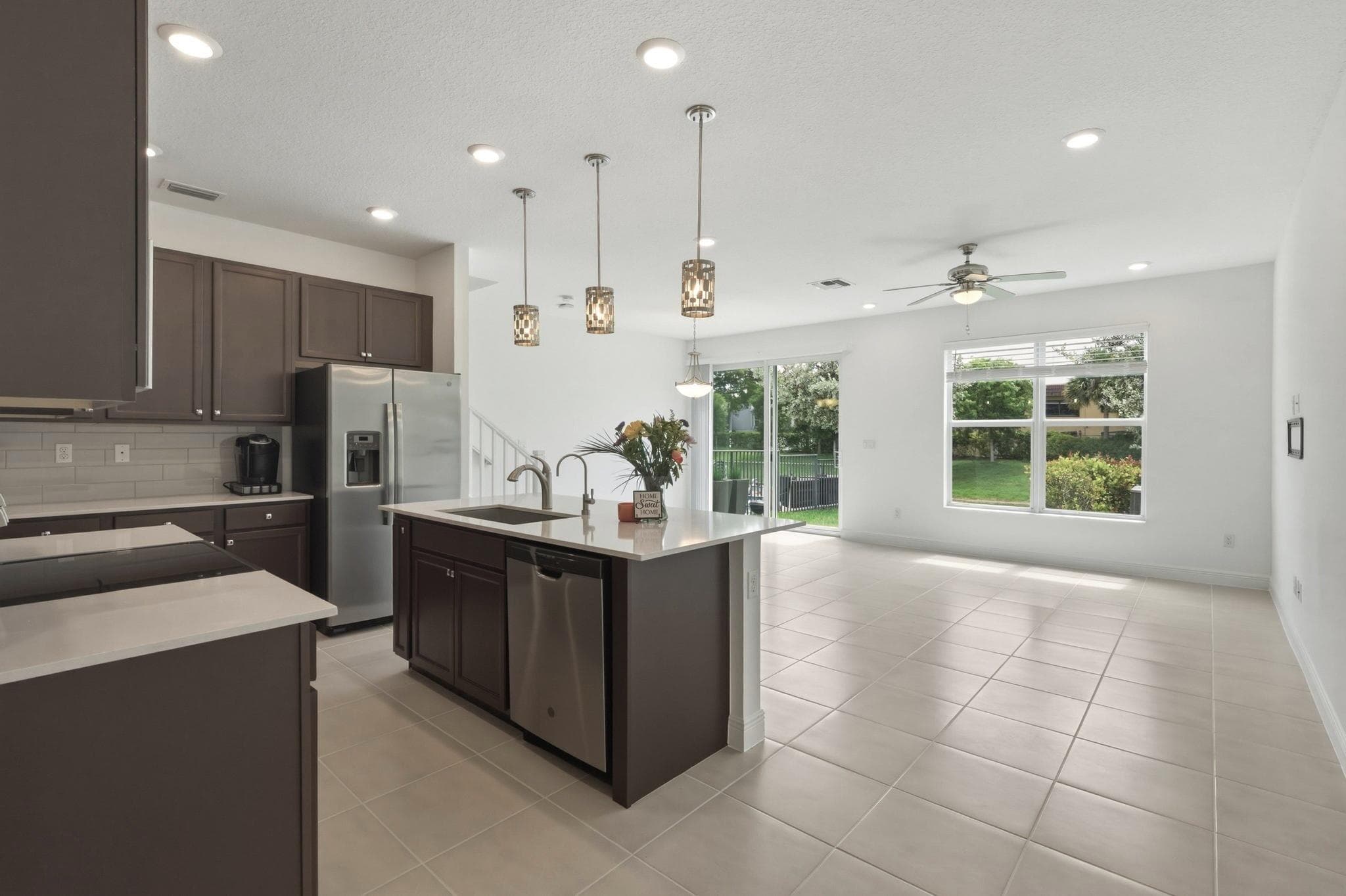 4364 Veleiros Avenue, Deerfield Beach, FL 33064 — photo 7 of 47