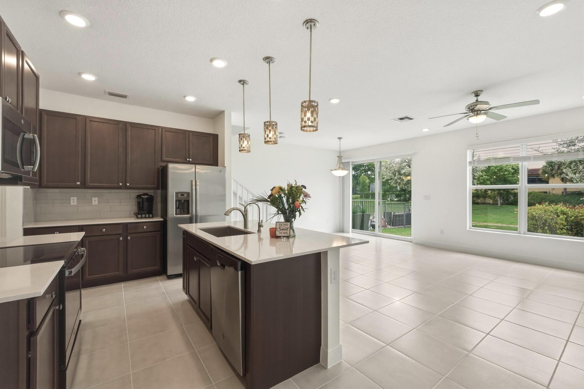4364 Veleiros Avenue, Deerfield Beach, FL 33064 — photo 8 of 47