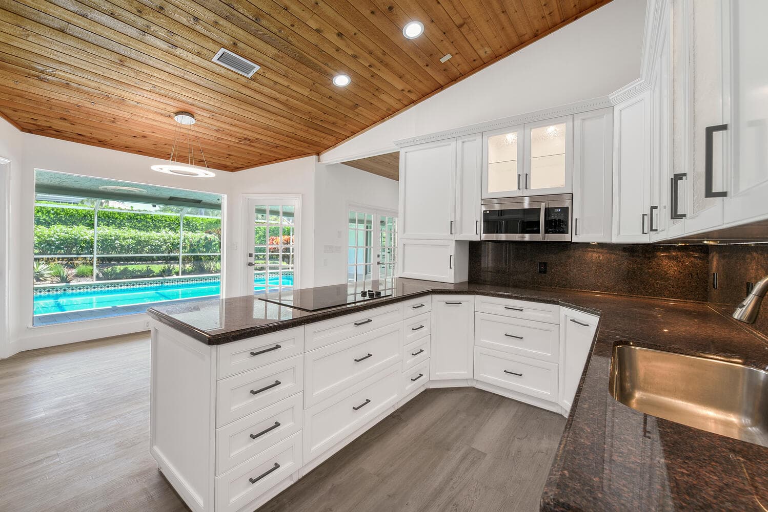 3185 St James Drive, Boca Raton, FL 33434 — photo 12 of 41
